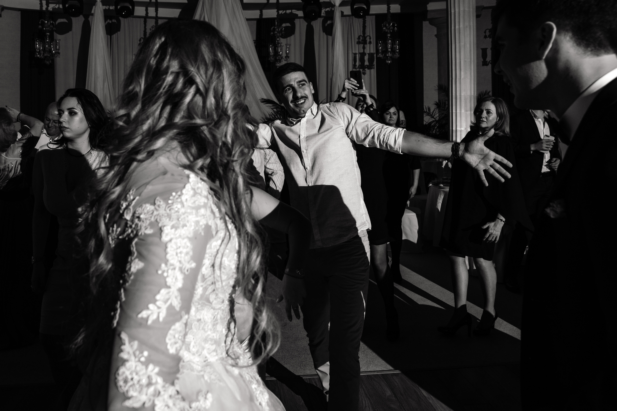 WParty Богдана Лисевского. Свадебный репортажный фотограф в Москве