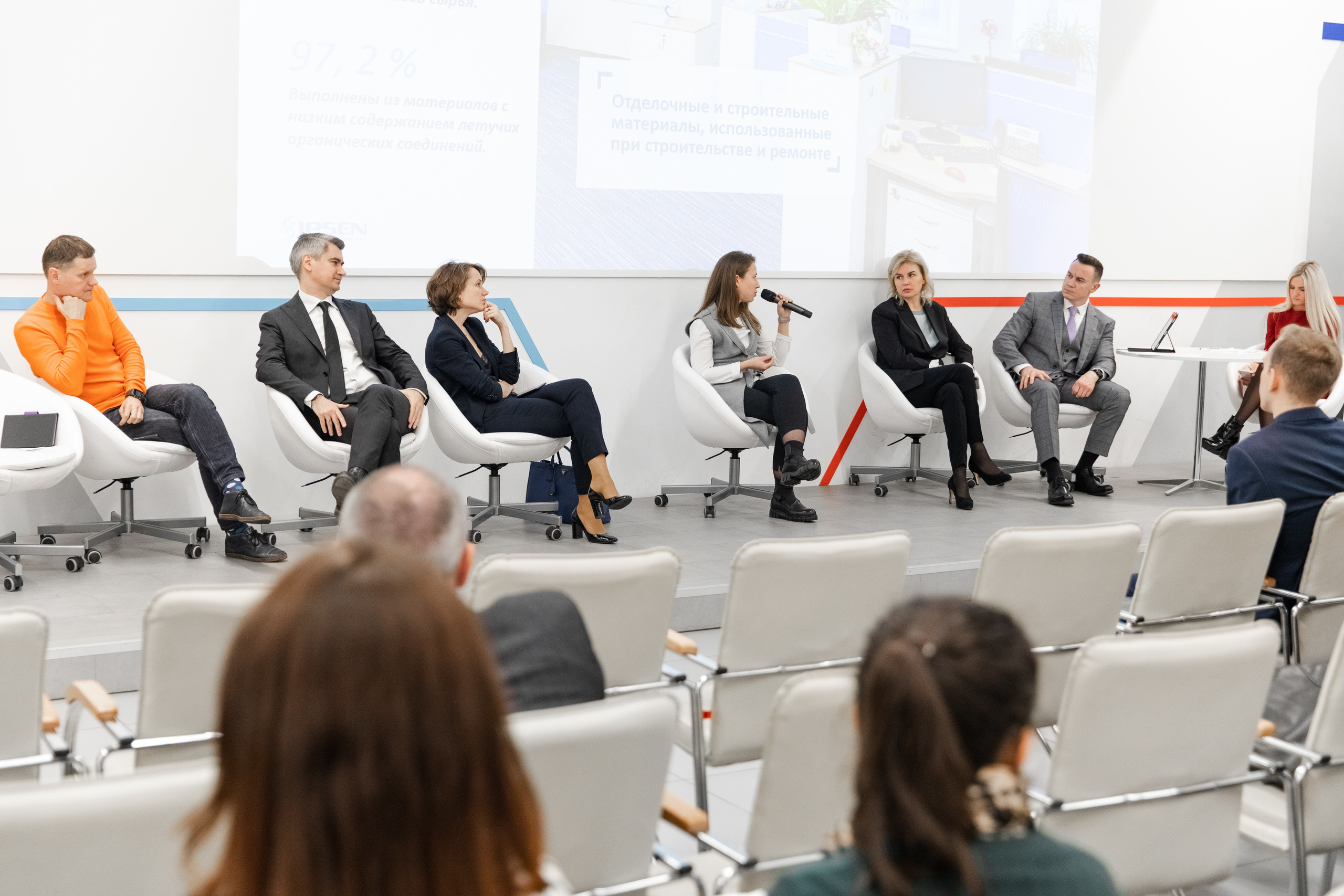 Зеленый офис. Зеленый город. Свадебный репортажный фотограф в Москве