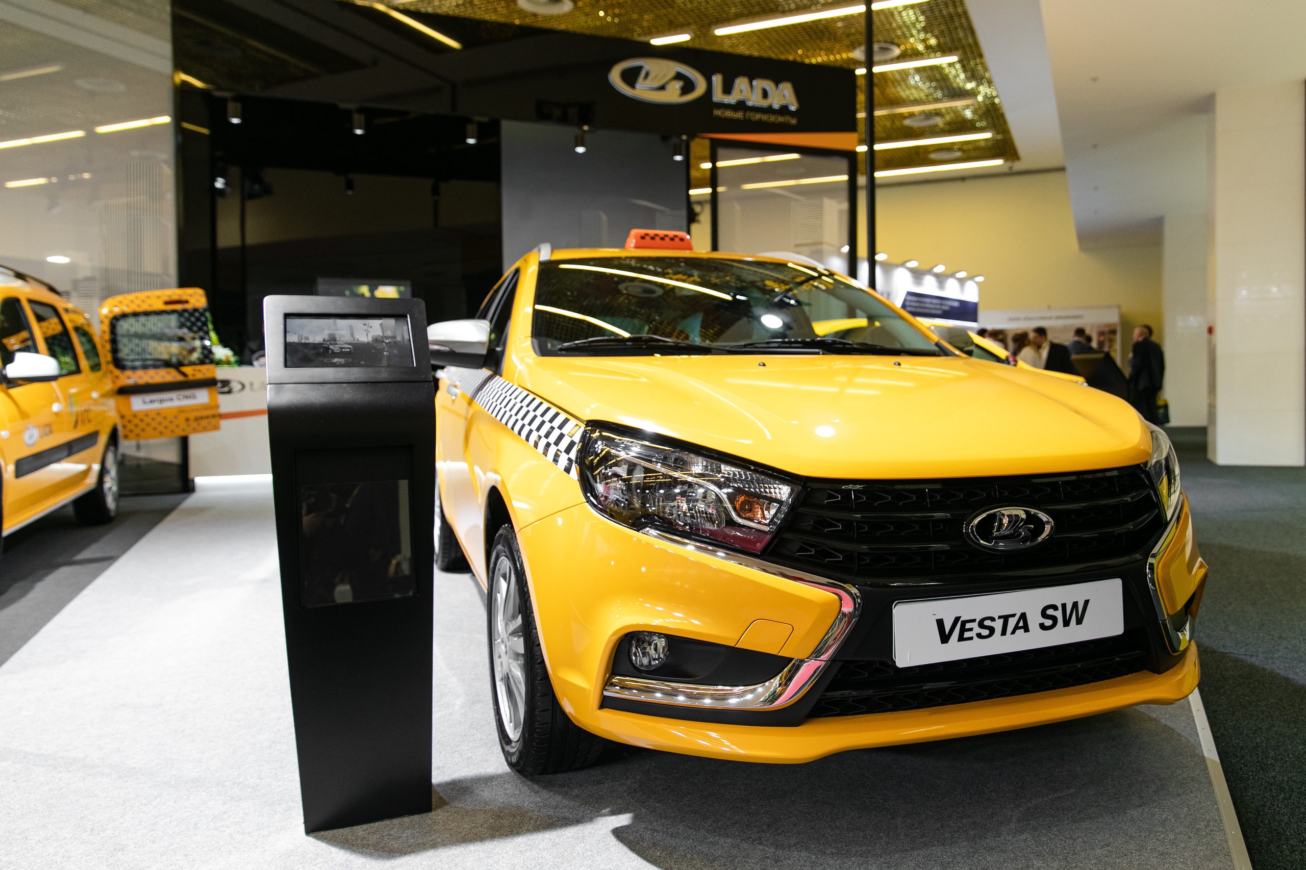 МЕФТ. Свадебный репортажный фотограф в Москве