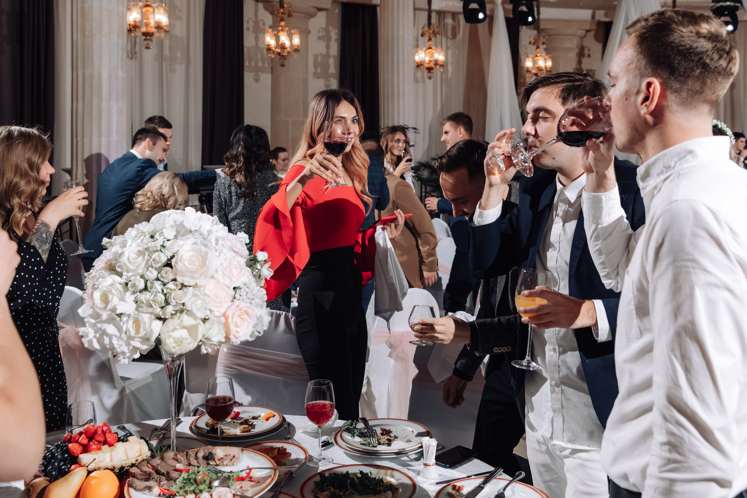 WParty Богдана Лисевского. Свадебный репортажный фотограф в Москве