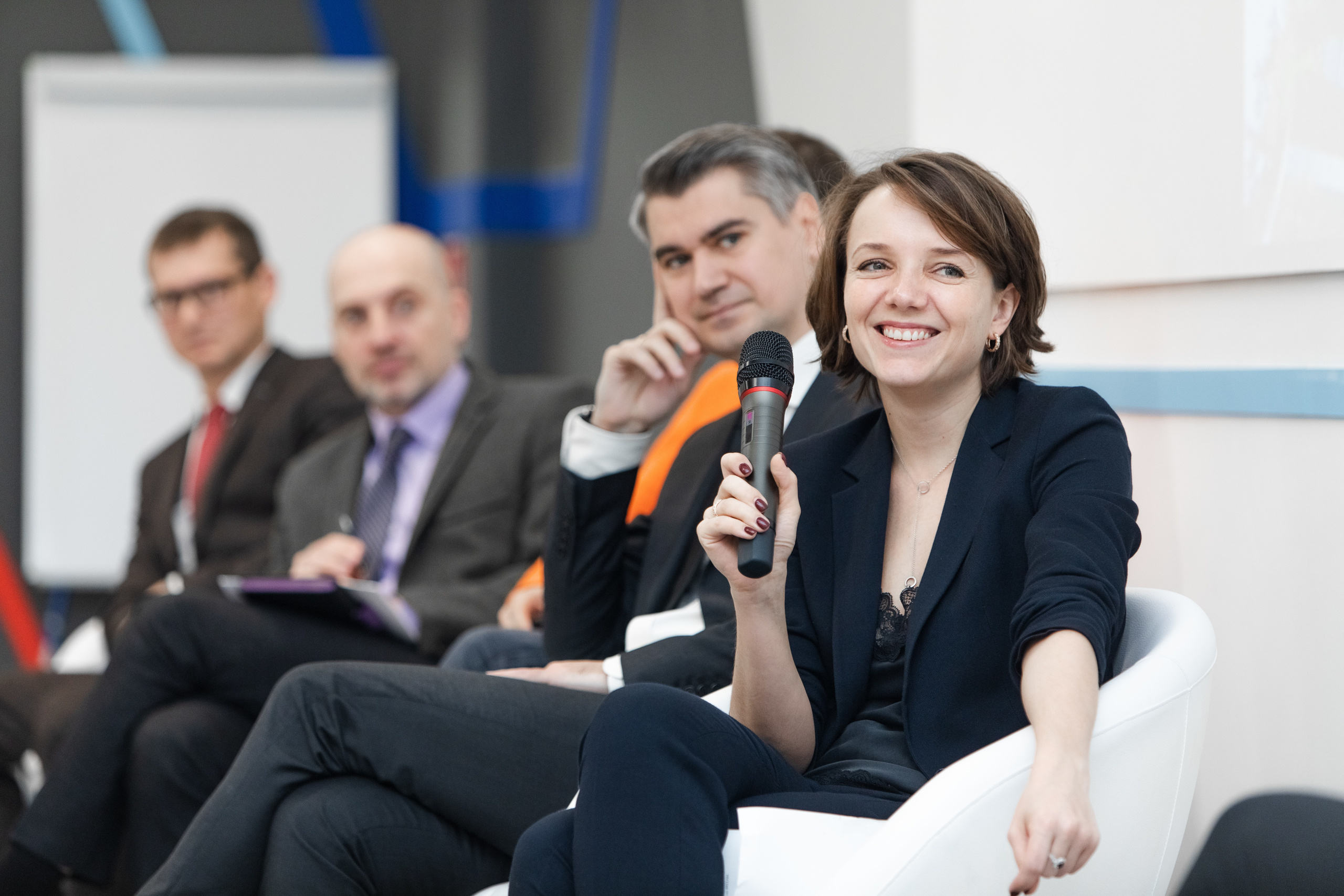 Зеленый офис. Зеленый город. Свадебный репортажный фотограф в Москве