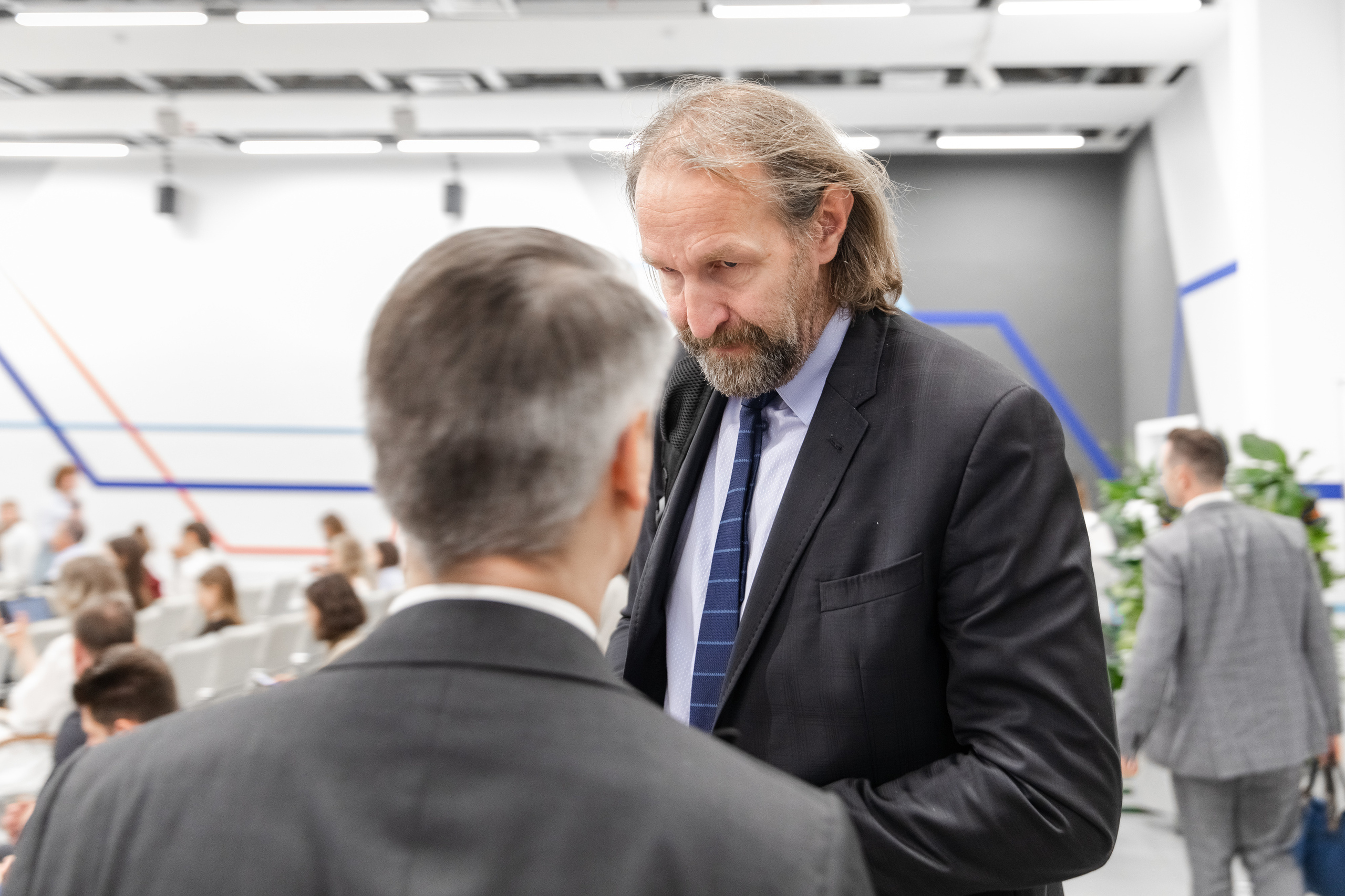 Зеленый офис. Зеленый город. Свадебный репортажный фотограф в Москве