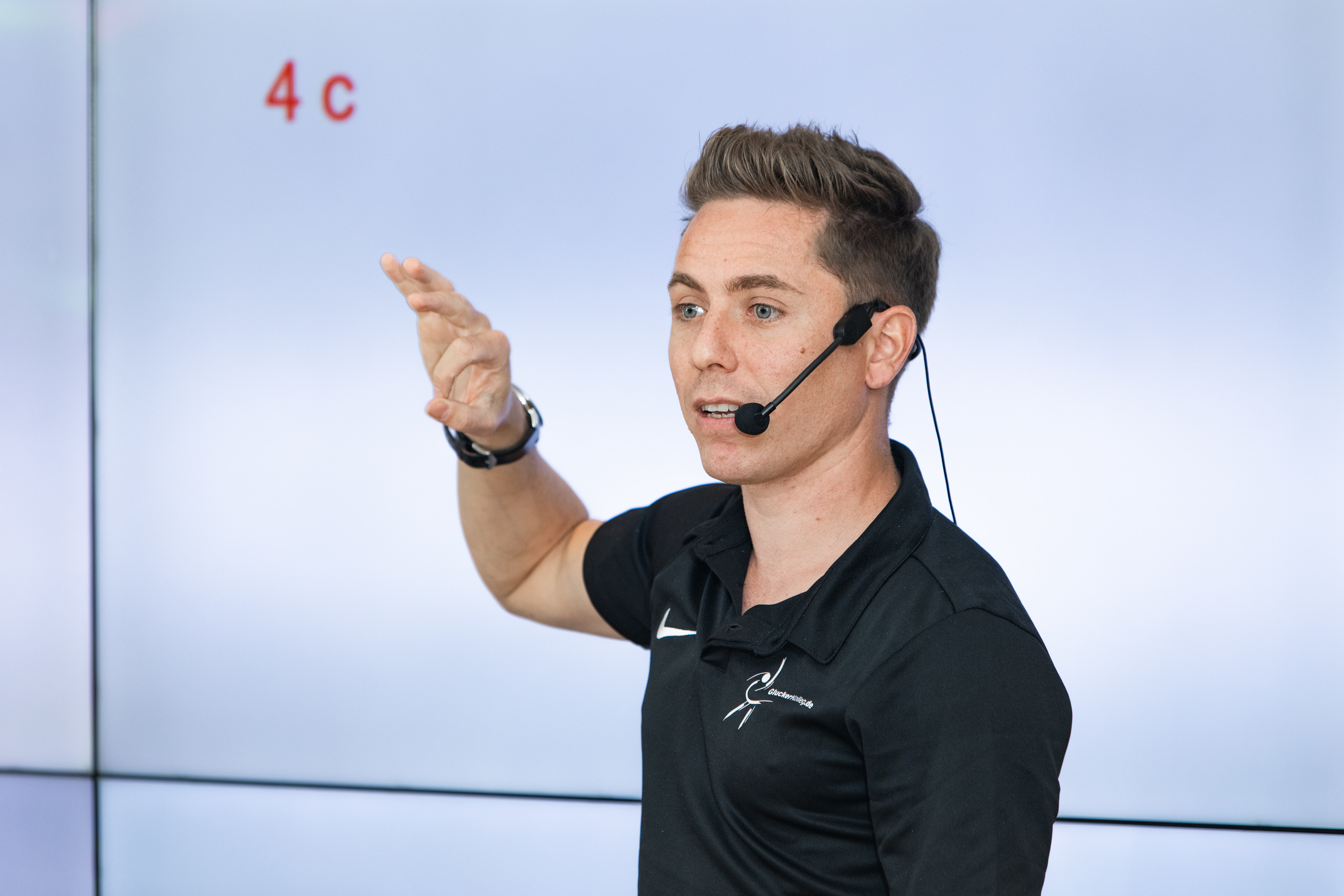 EMS тренировки. Свадебный репортажный фотограф в Москве