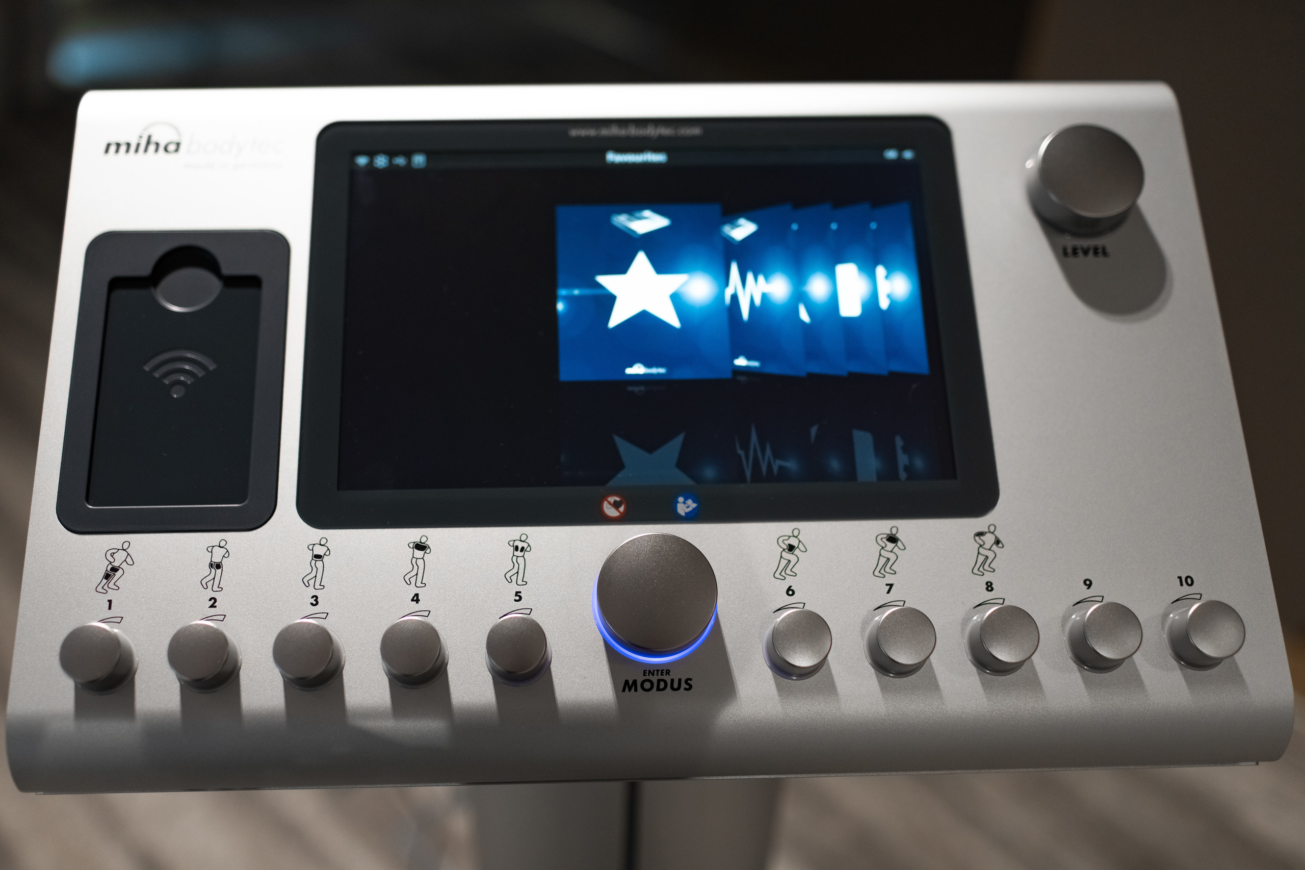 EMS тренировки. Свадебный репортажный фотограф в Москве