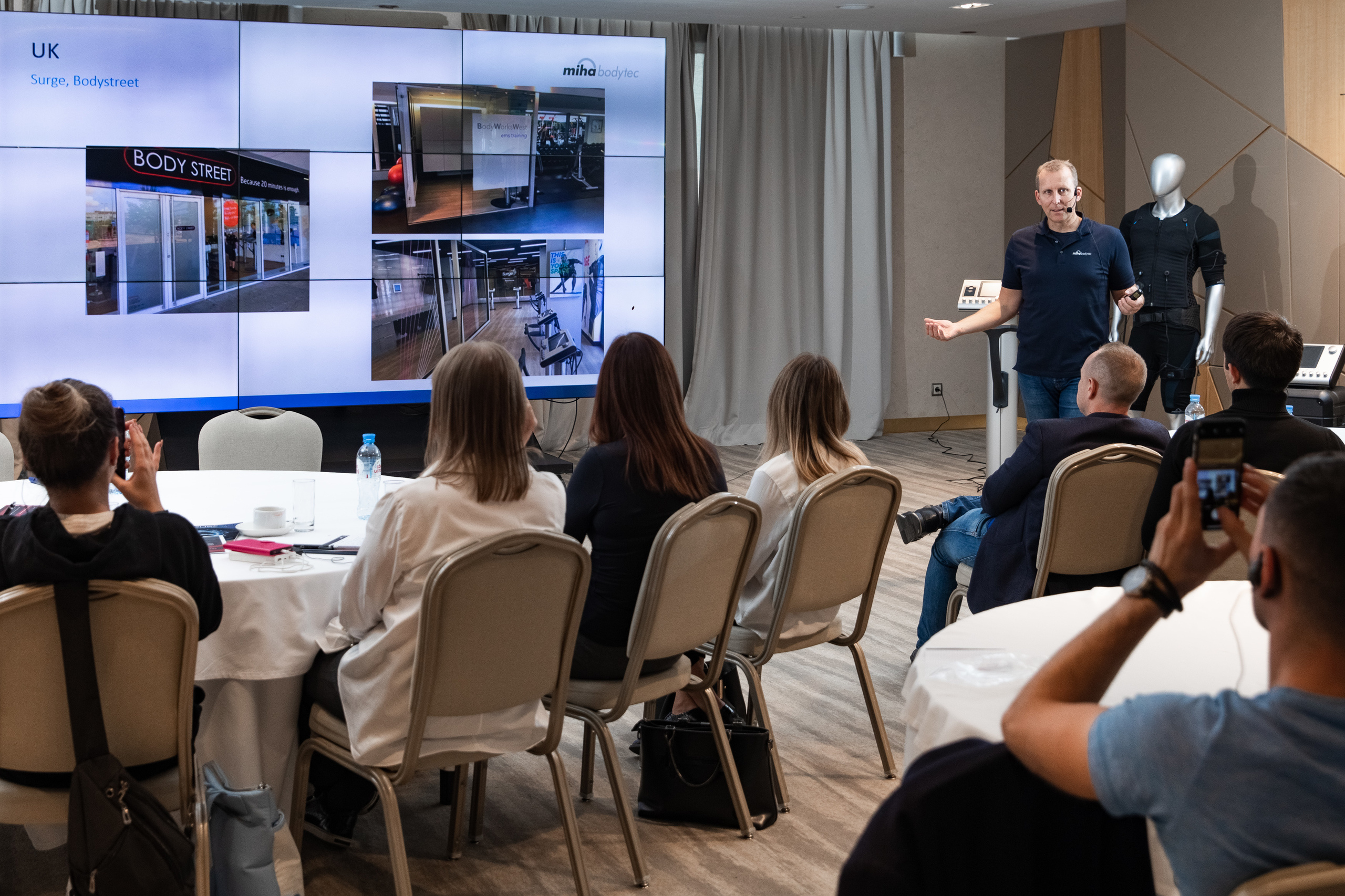 EMS тренировки. Свадебный репортажный фотограф в Москве