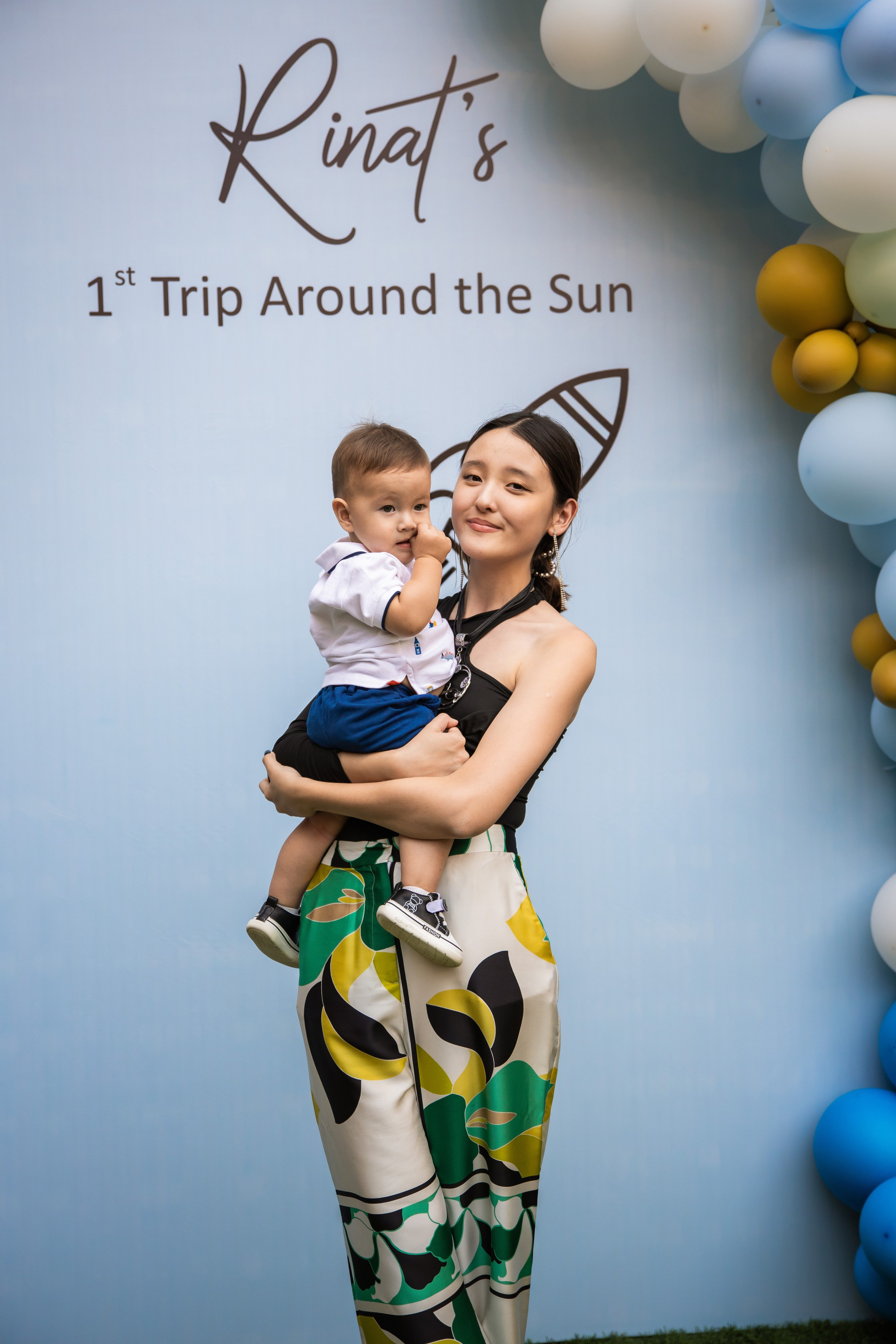 Rinat's 1st Trip Around the Sun. Свадебный и студийный фотограф в Алматы Ильяс Кырбаев