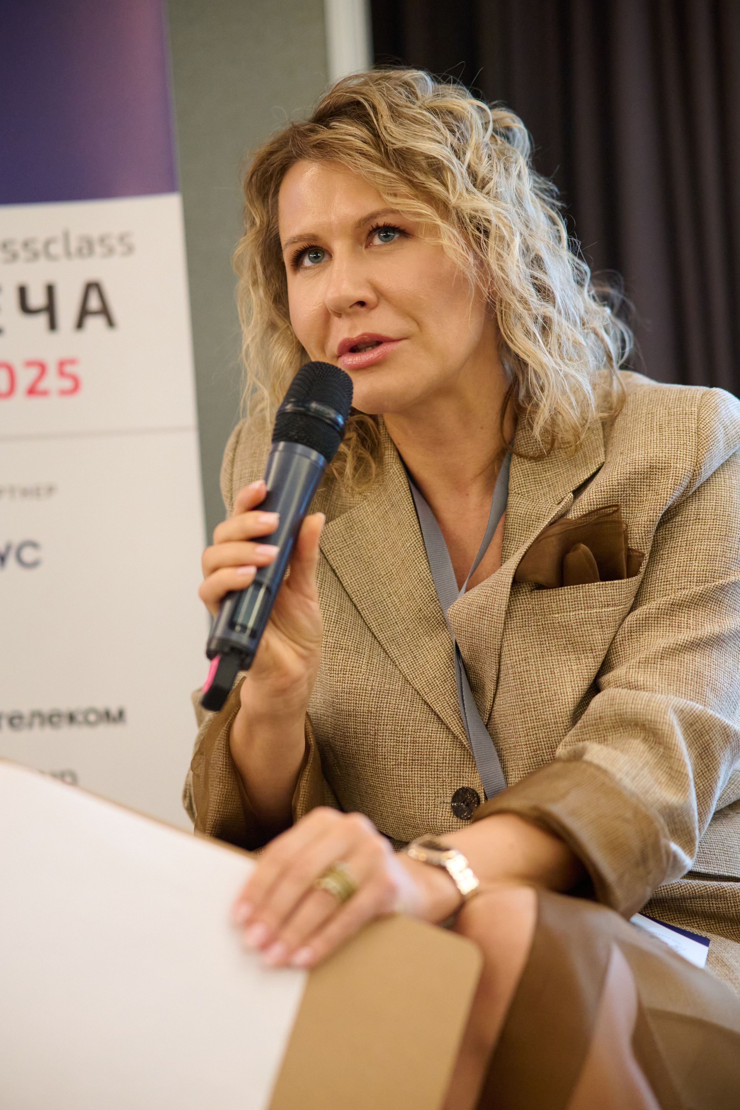 Репортажная съёмка конференции в Москве