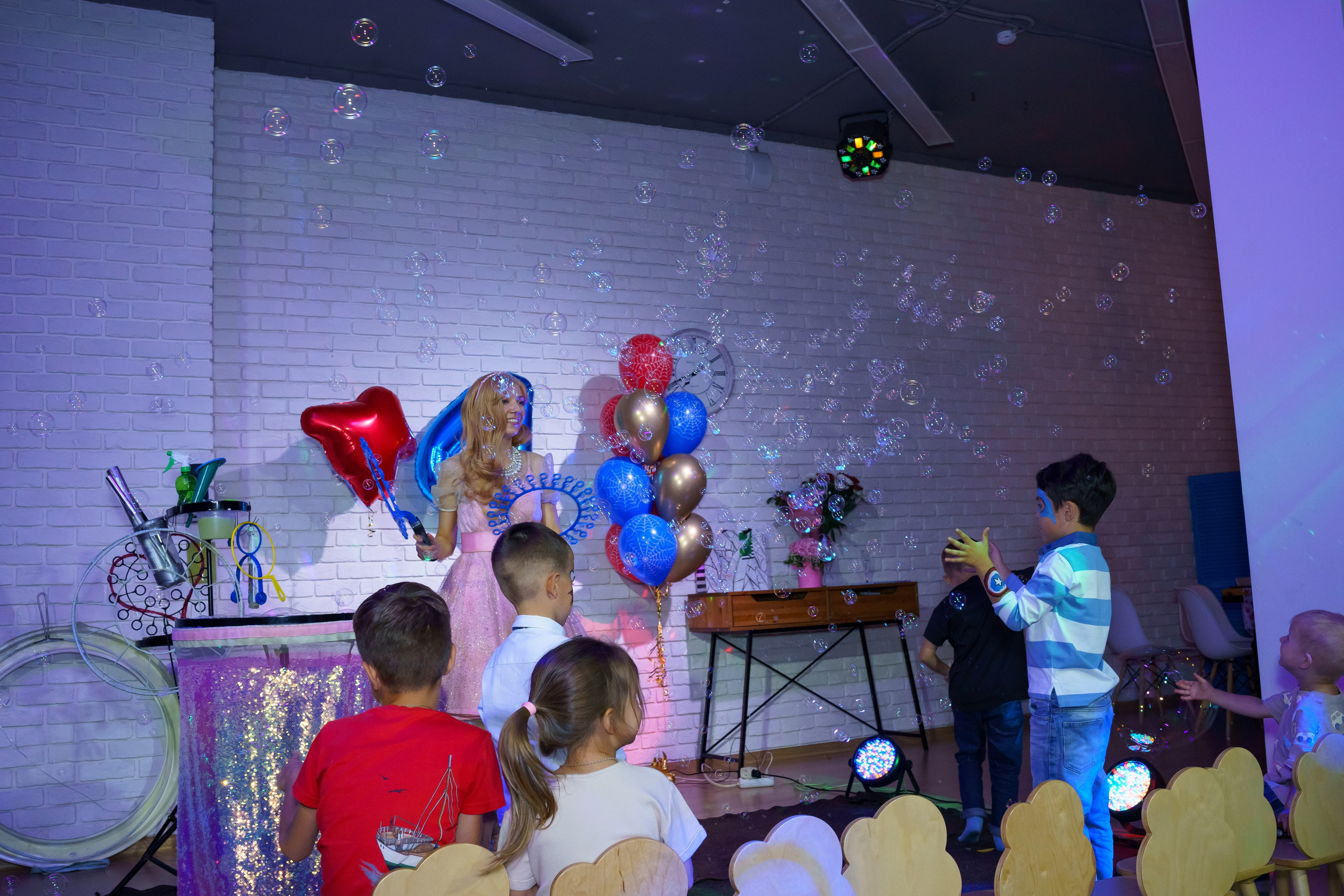 Портфолио Репортажная съемка детских праздников. Фотограф Екатерина Канчалаба