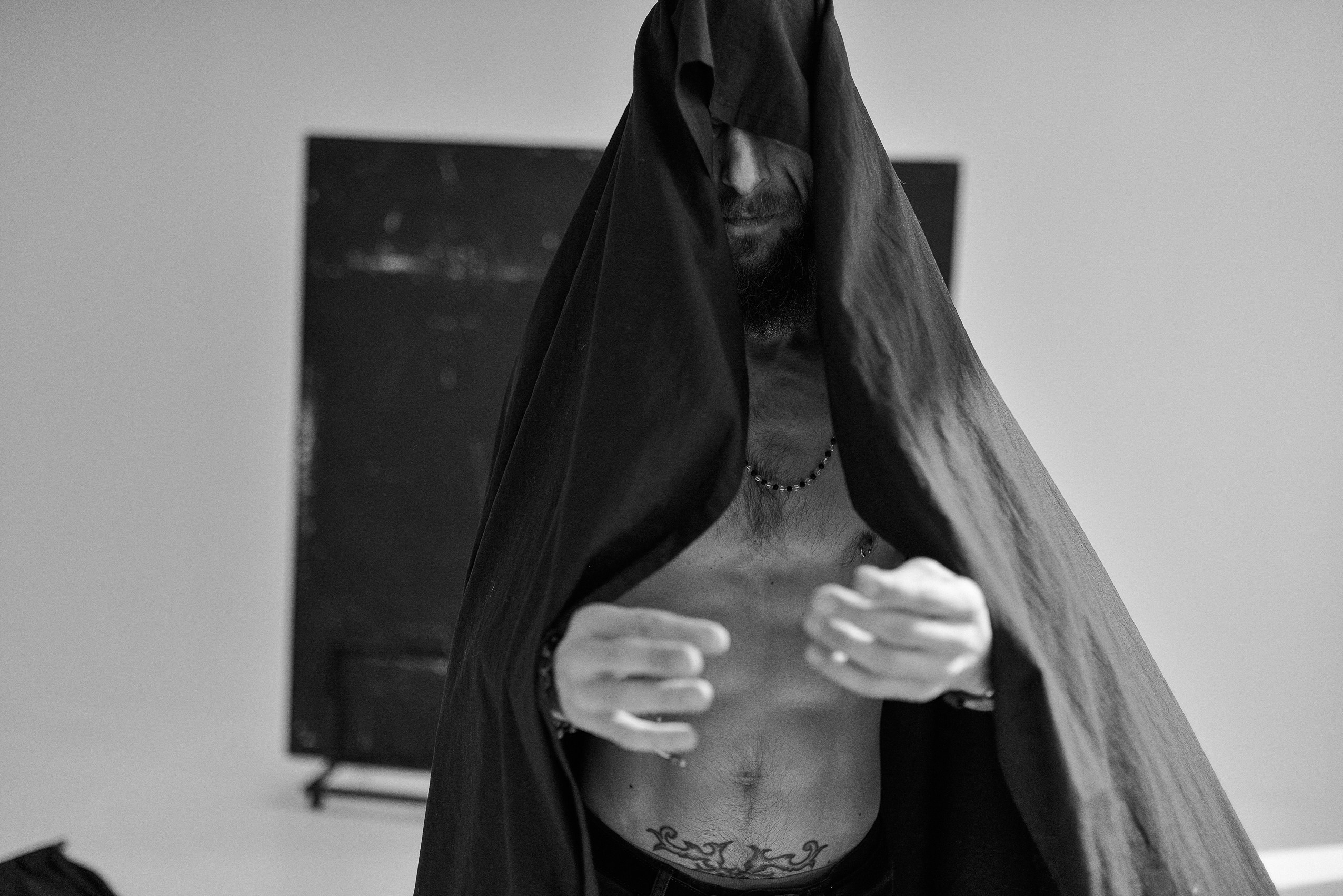 Мужская фотосессия в студии MAIN. Портретный фотограф Новосибирск Дарья Едапина. Фотограф Дарья Едапина Новосибирск