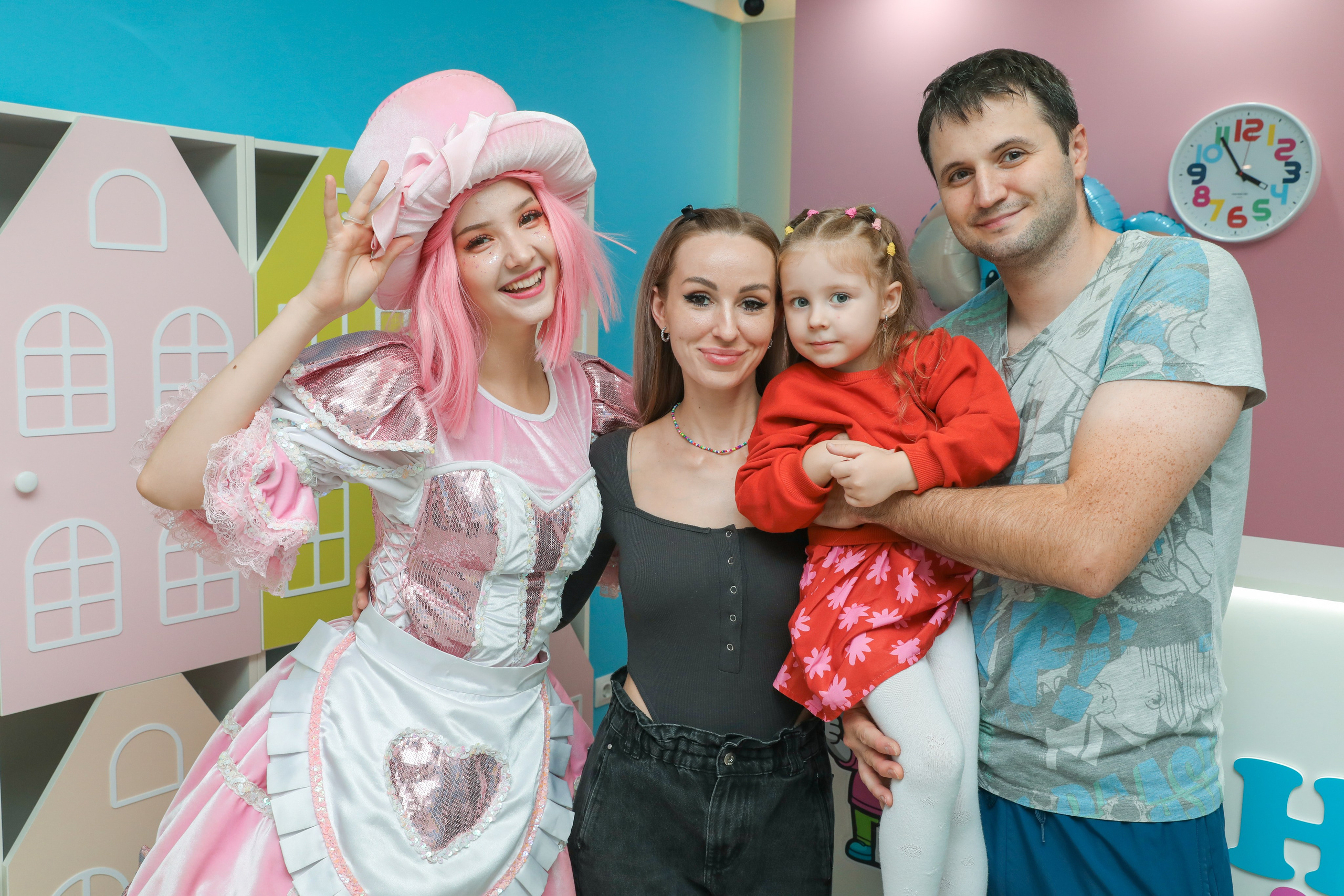 ДЕТСКИЕ МЕРОПРИЯТИЯ. Photographer Viktoriya Markushina «My world throug»