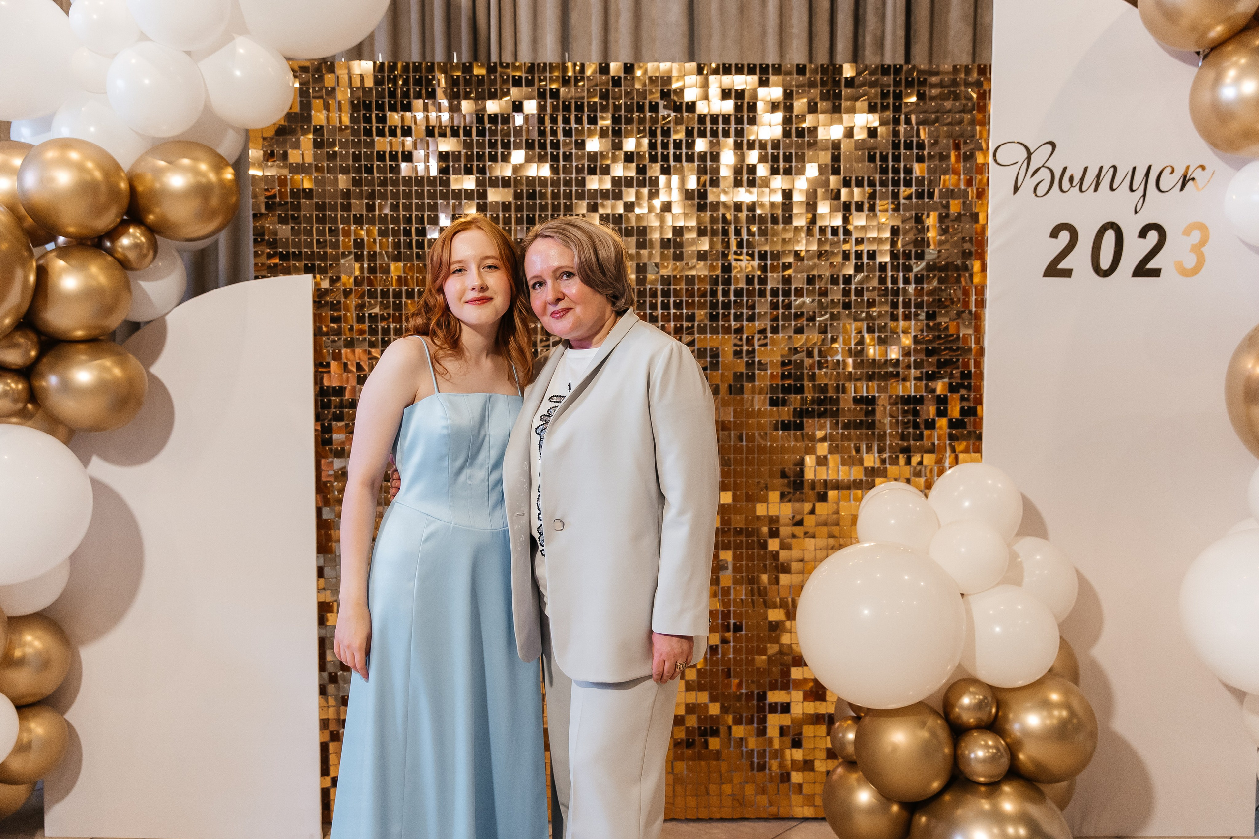 2023-06-23 Выпускной МБОУ СОШ № 10. Фотограф в Красноярске