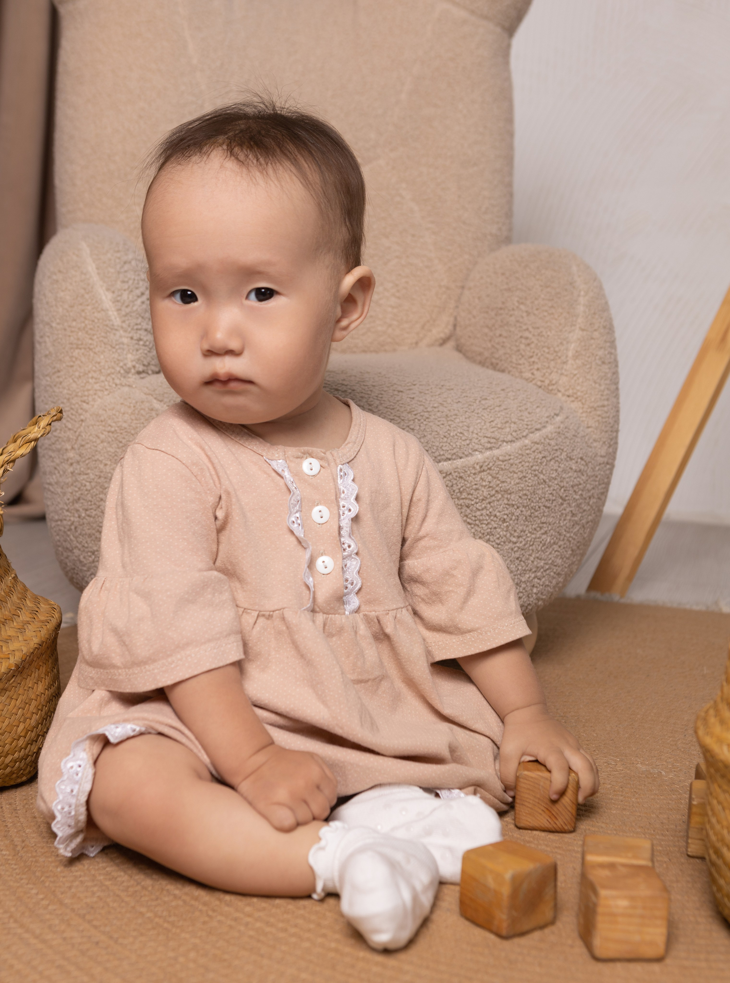 Малышка с мамой. Семейный фотограф Кызыл Олчей Ензак