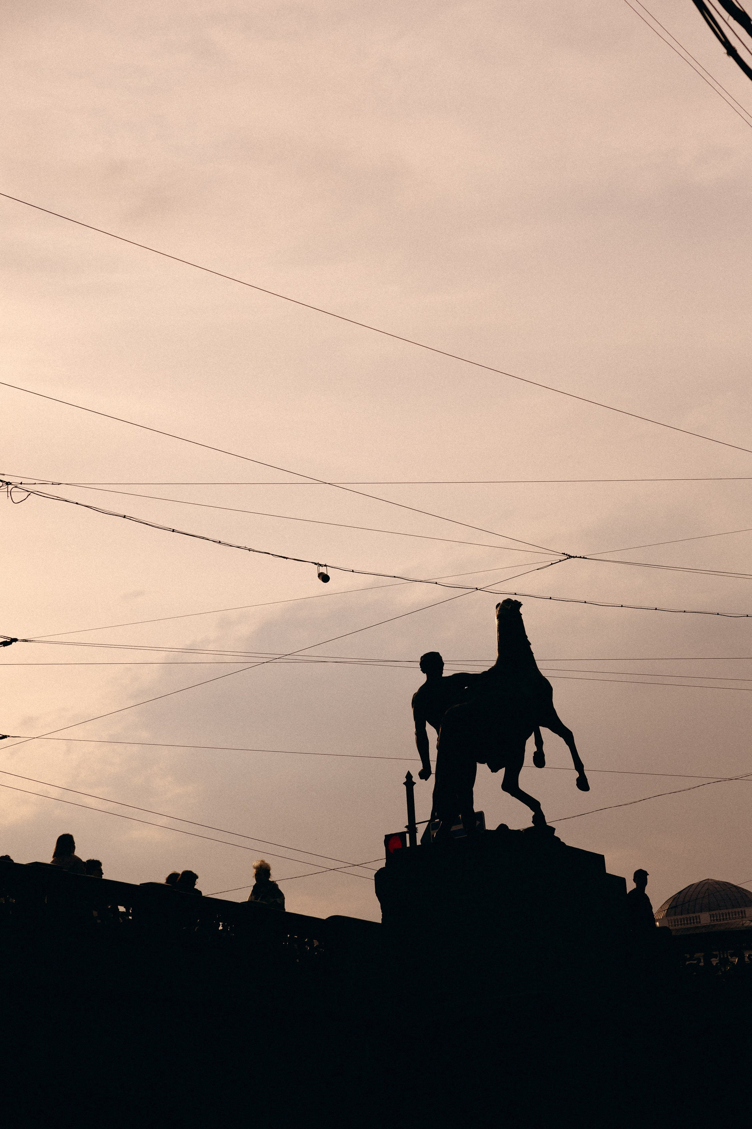 Только вдвоем под небом Петербурга. Свадебный фотограф Таня Караисаева