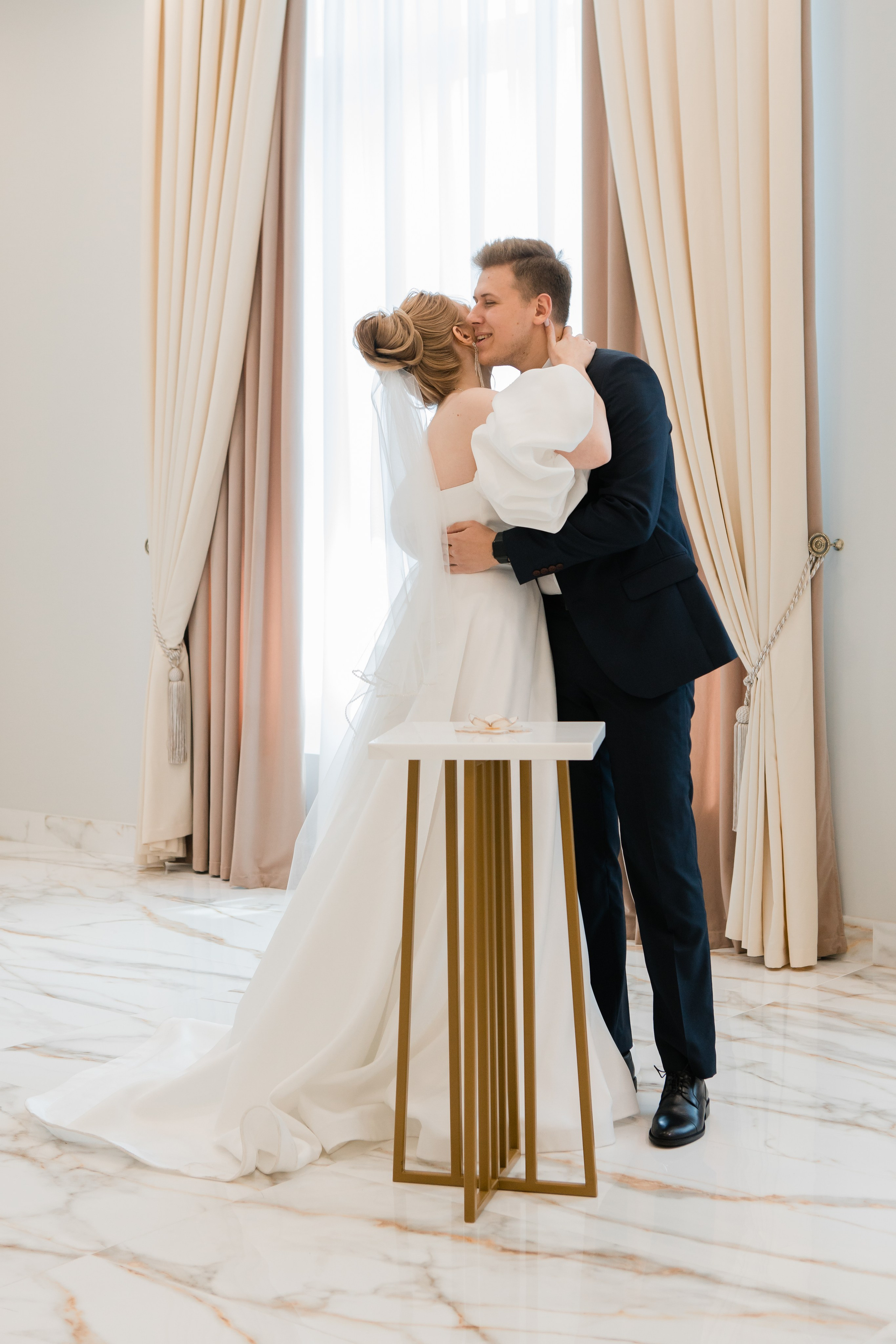 Павел и Ангелина. Видеосъемка и фотосъемка свадеб. Фотограф и оператор на свадьбу. Видеосъемка подкастов, собственная видео-фотостудии. Предметная фотосъемка