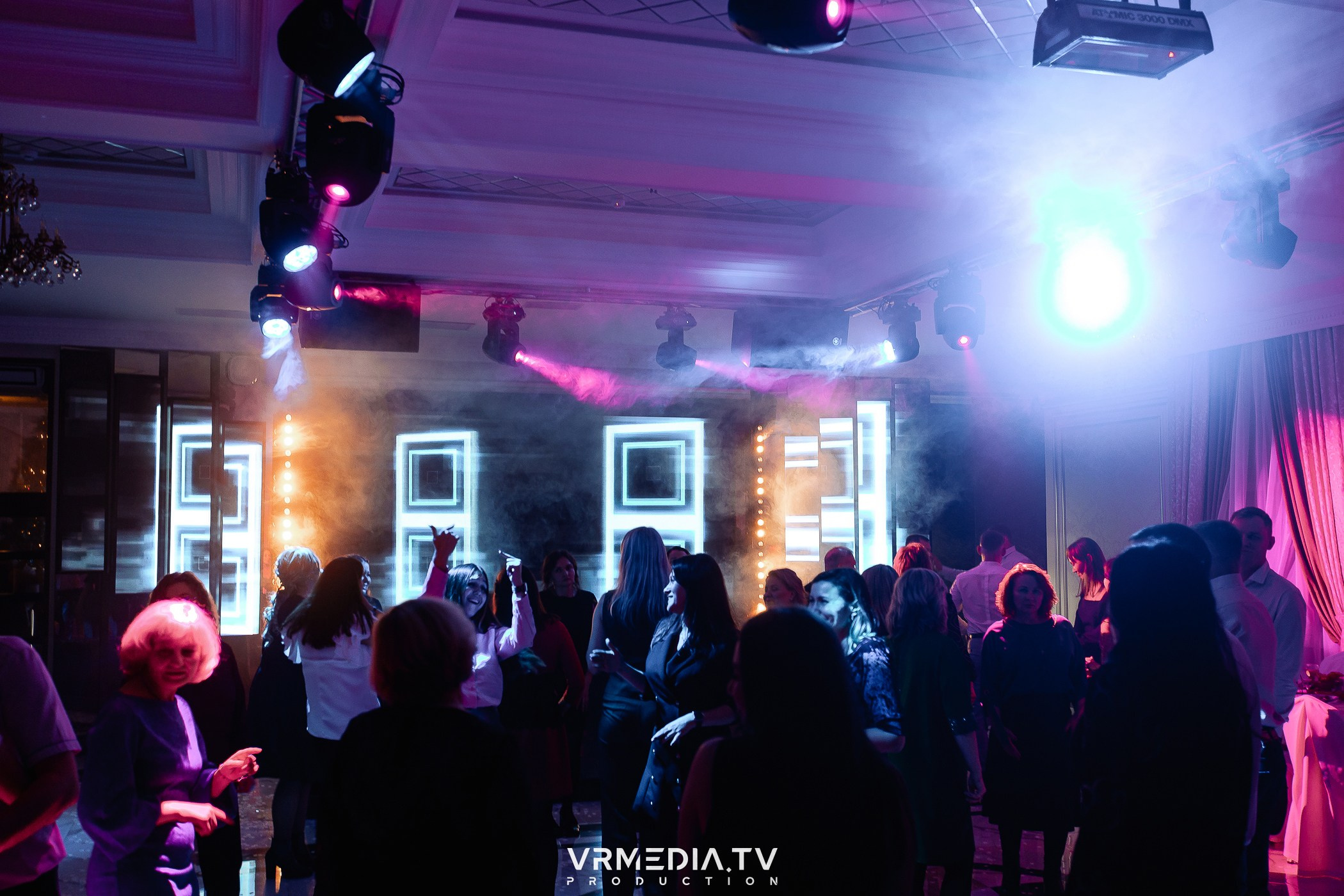 Новогодний вечер в ресторане «Лазурный Берег»