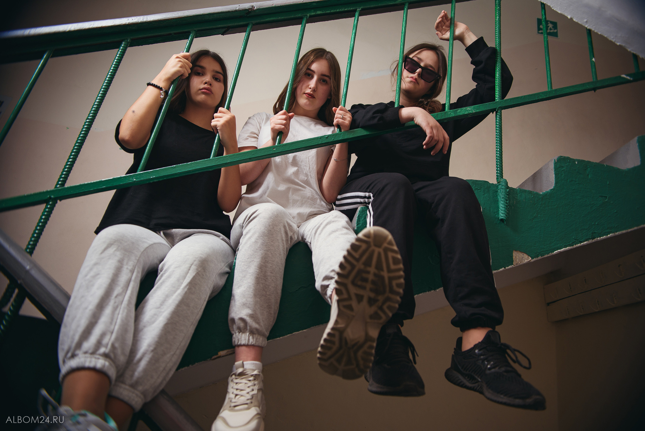 Съемка на выпускной альбом Школа № 2 (Емельяново), 9Б. Выпускные альбомы и фотосъемка в Красноярске