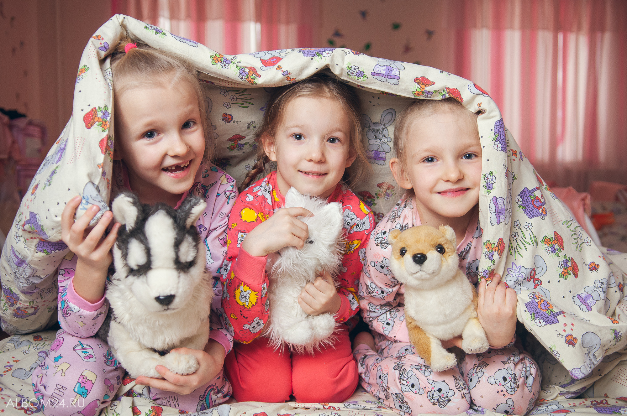 Съемка на выпускной альбом Сад 321 гр. Подснежник. Выпускные альбомы и фотосъемка в Красноярске