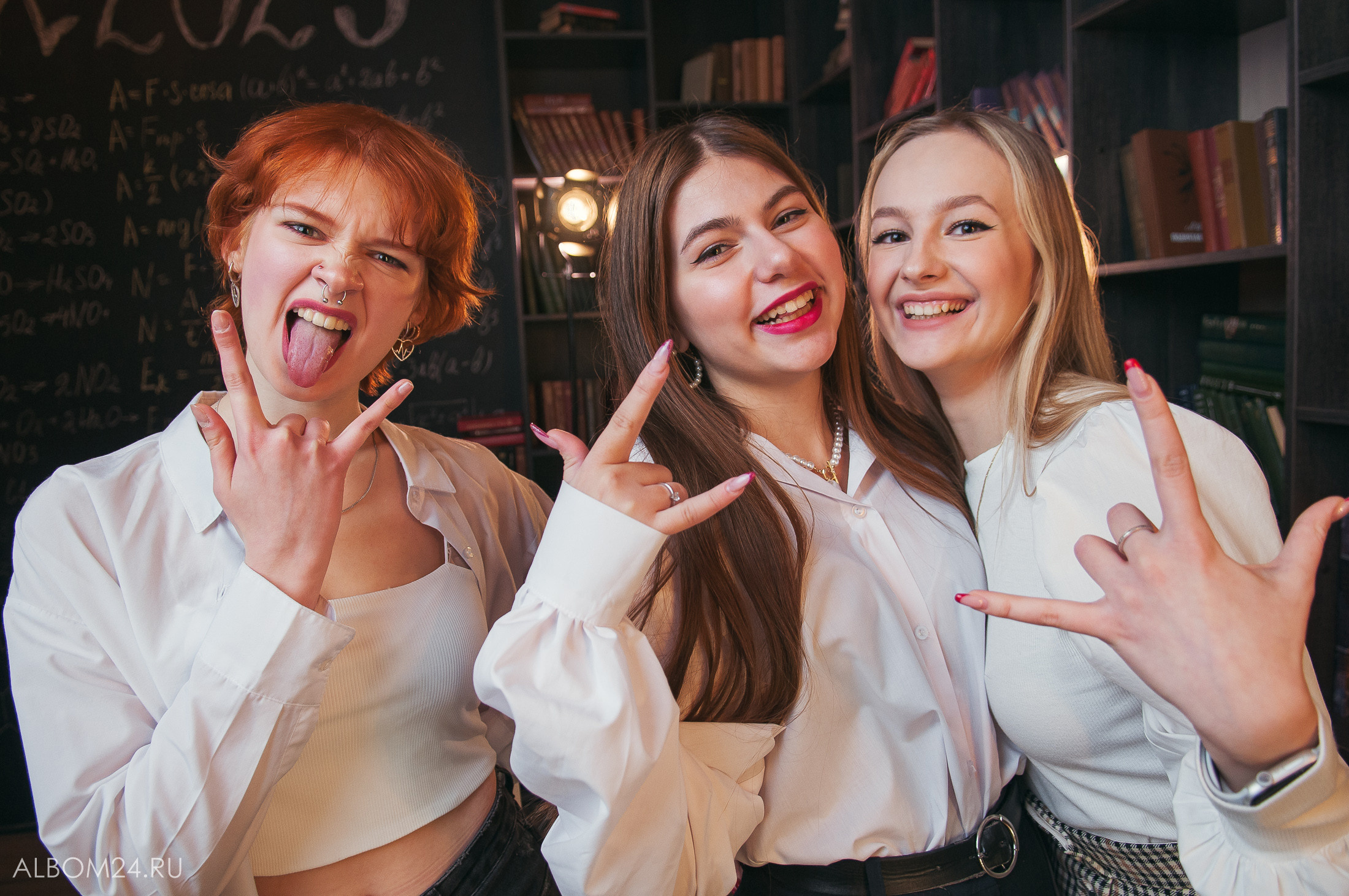 Съемка на выпускной альбом Школа № 145, 11И. Выпускные альбомы и фотосъемка в Красноярске