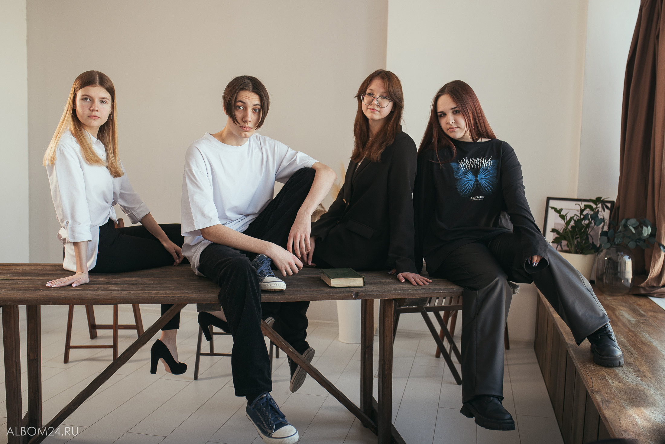 Съемка на выпускной альбом Лицей № 12, 9Б. Выпускные альбомы и фотосъемка в Красноярске