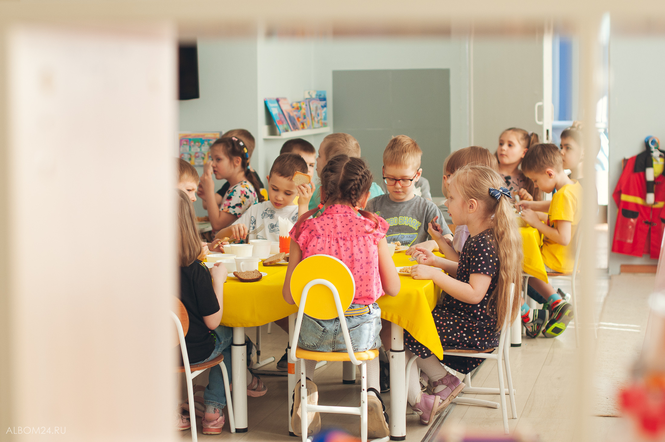 Съемка на выпускной альбом Сад № 22, гр. Непоседы. Выпускные альбомы и фотосъемка в Красноярске