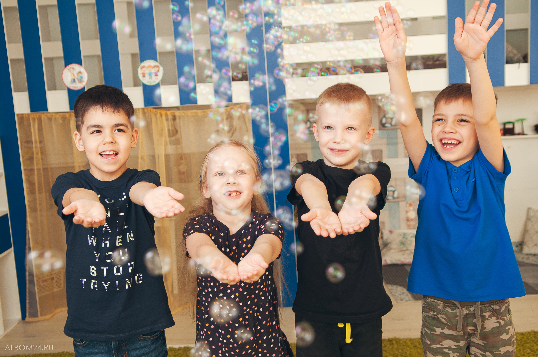 Съемка на выпускной альбом Сад № 22, гр. Непоседы. Выпускные альбомы и фотосъемка в Красноярске