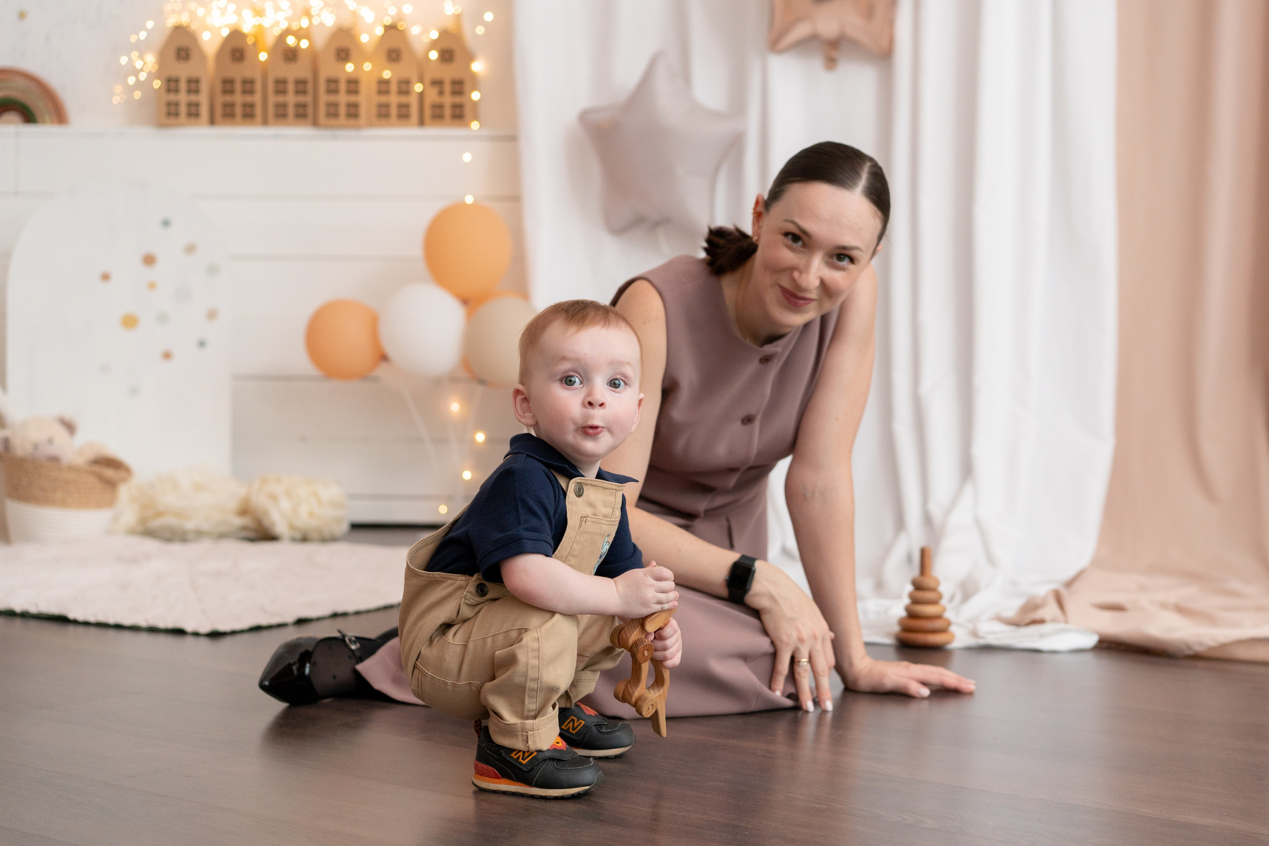 Петр и Алла с мамой и папой!. Детская, семейная фотостудия в Санкт-Петербурге