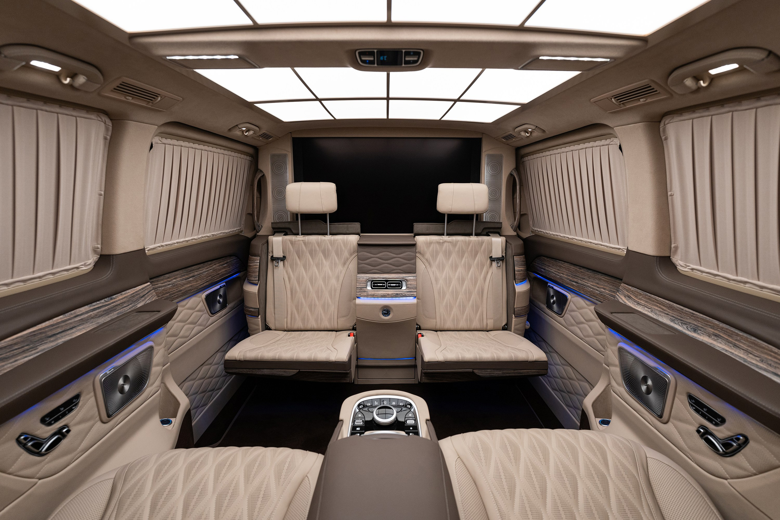 V-Class Nuevo Classique. Автомобильный фотограф в Москве | Базилев Александр