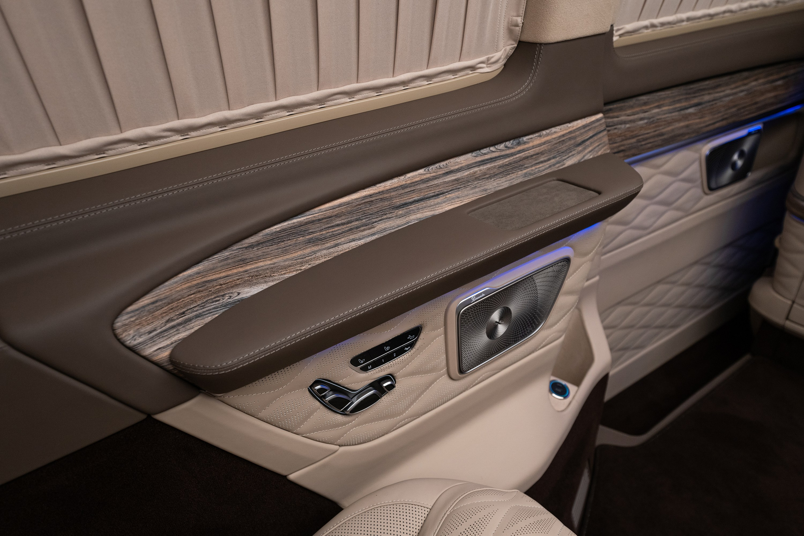 V-Class Nuevo Classique. Автомобильный фотограф в Москве | Базилев Александр