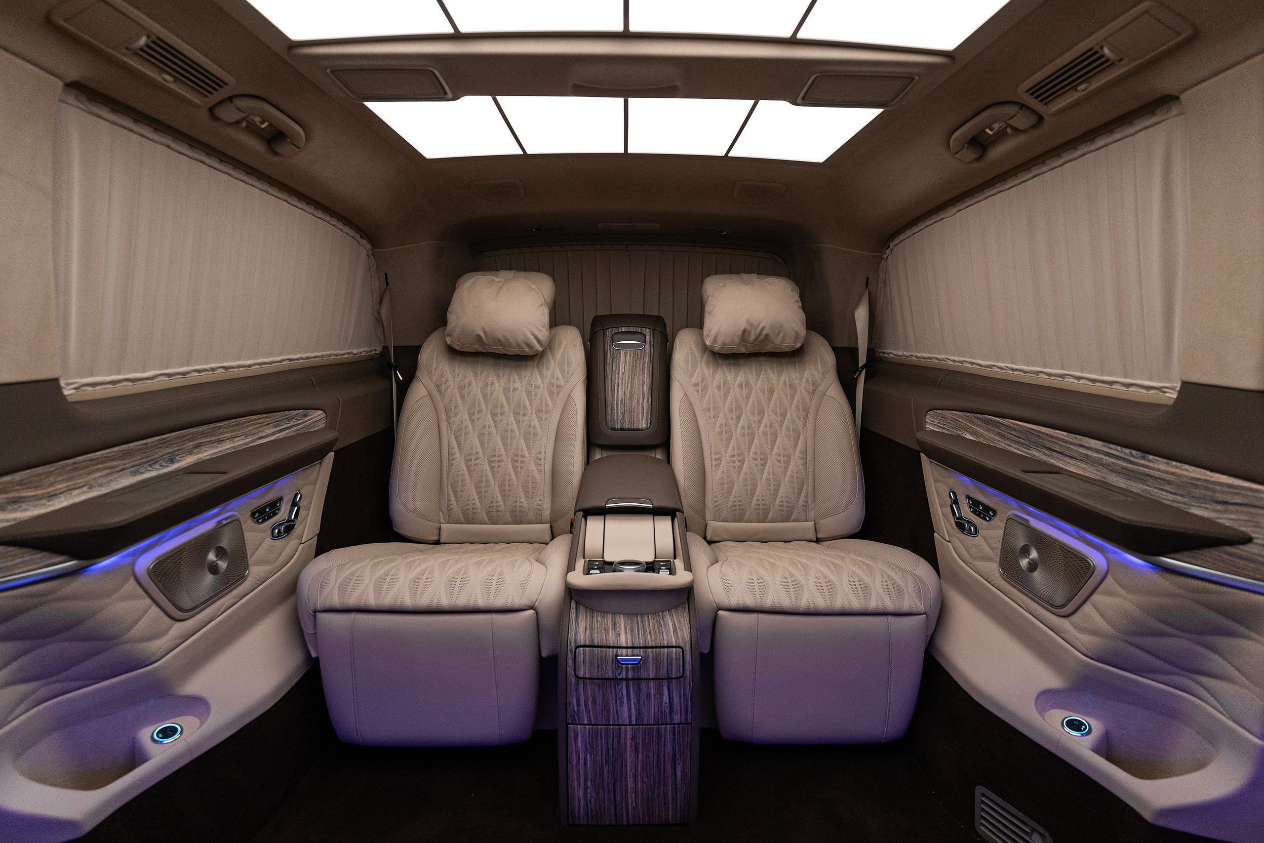 V-Class Nuevo Classique. Автомобильный фотограф в Москве | Базилев Александр