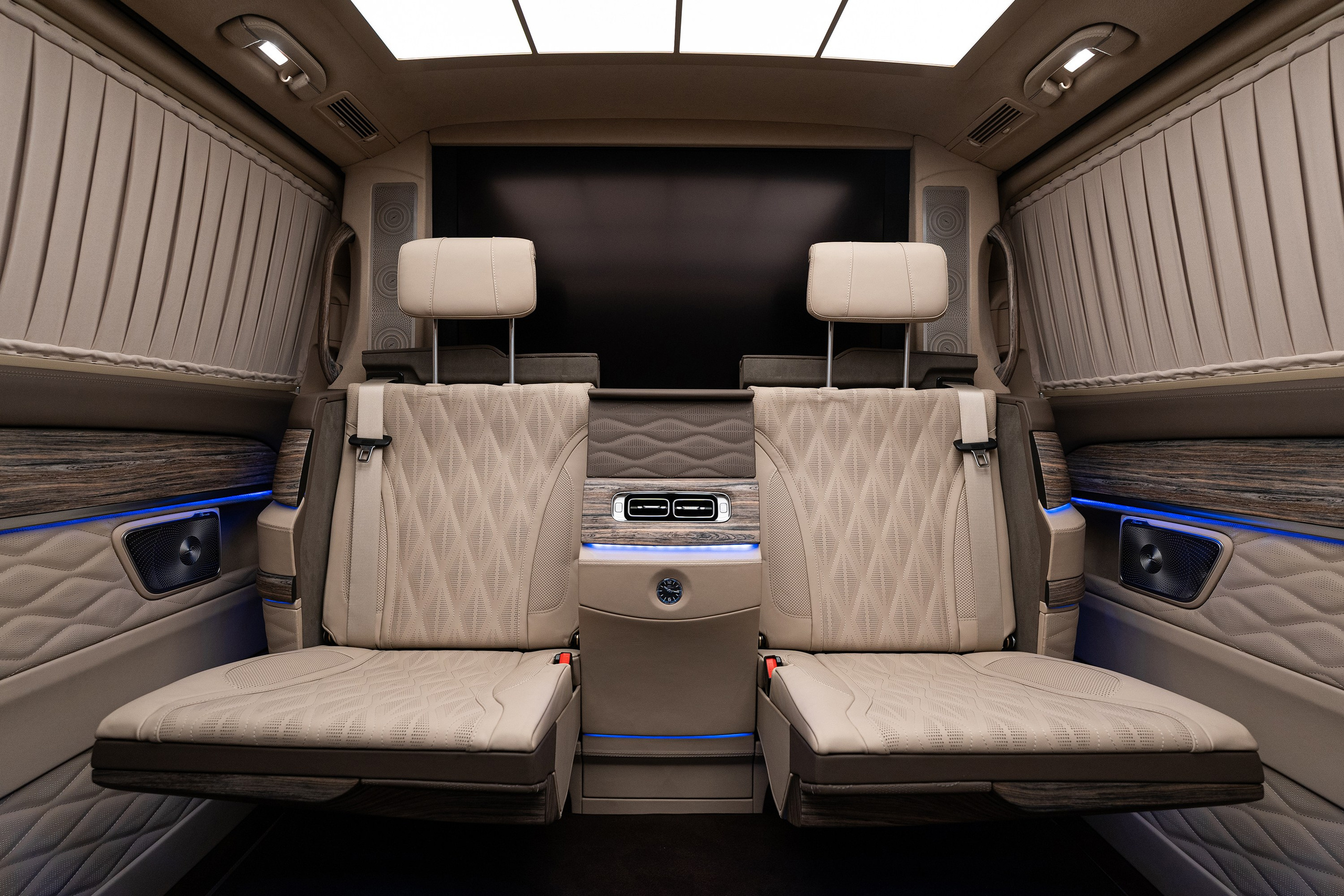 V-Class Nuevo Classique. Автомобильный фотограф в Москве | Базилев Александр