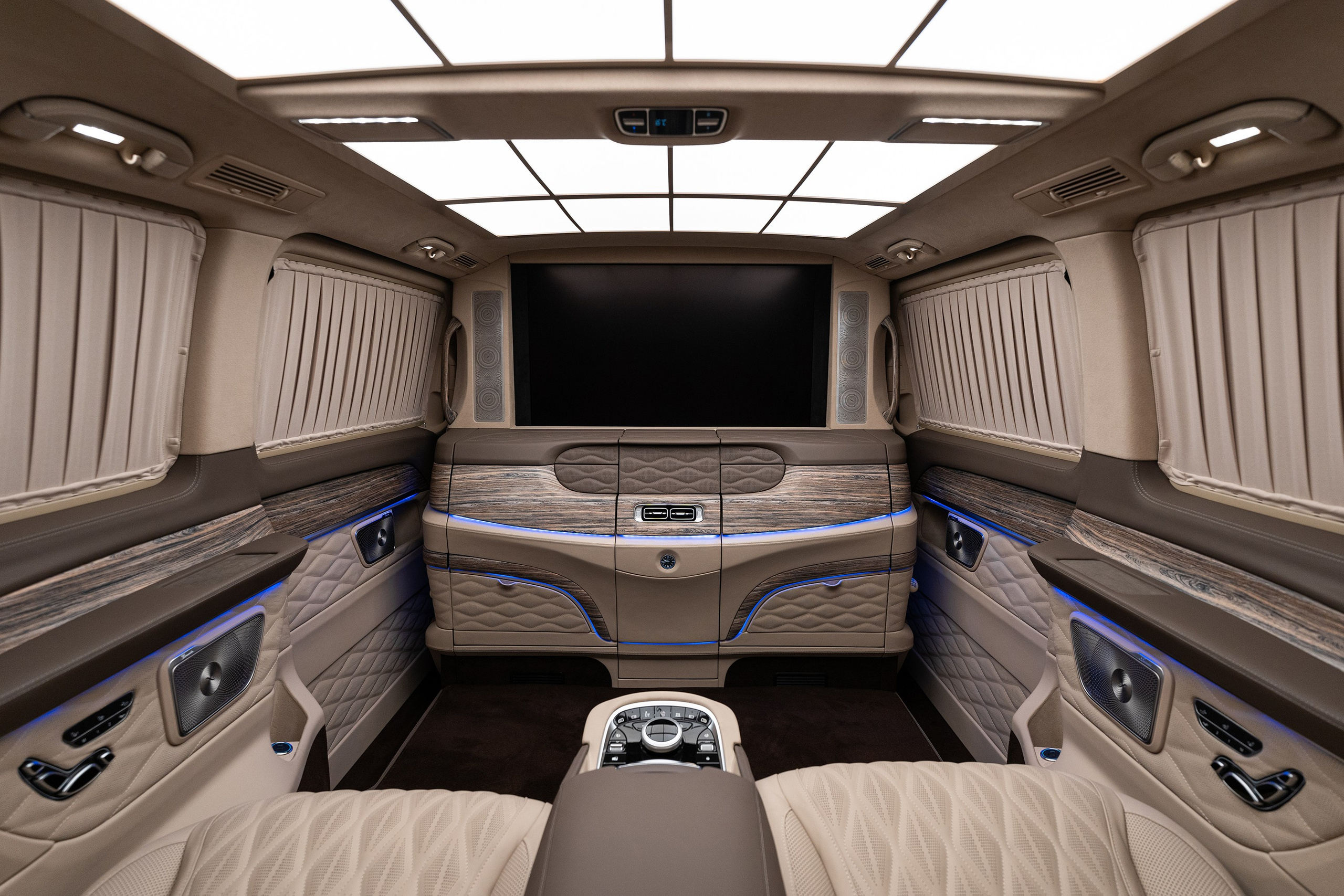 V-Class Nuevo Classique. Автомобильный фотограф в Москве | Базилев Александр