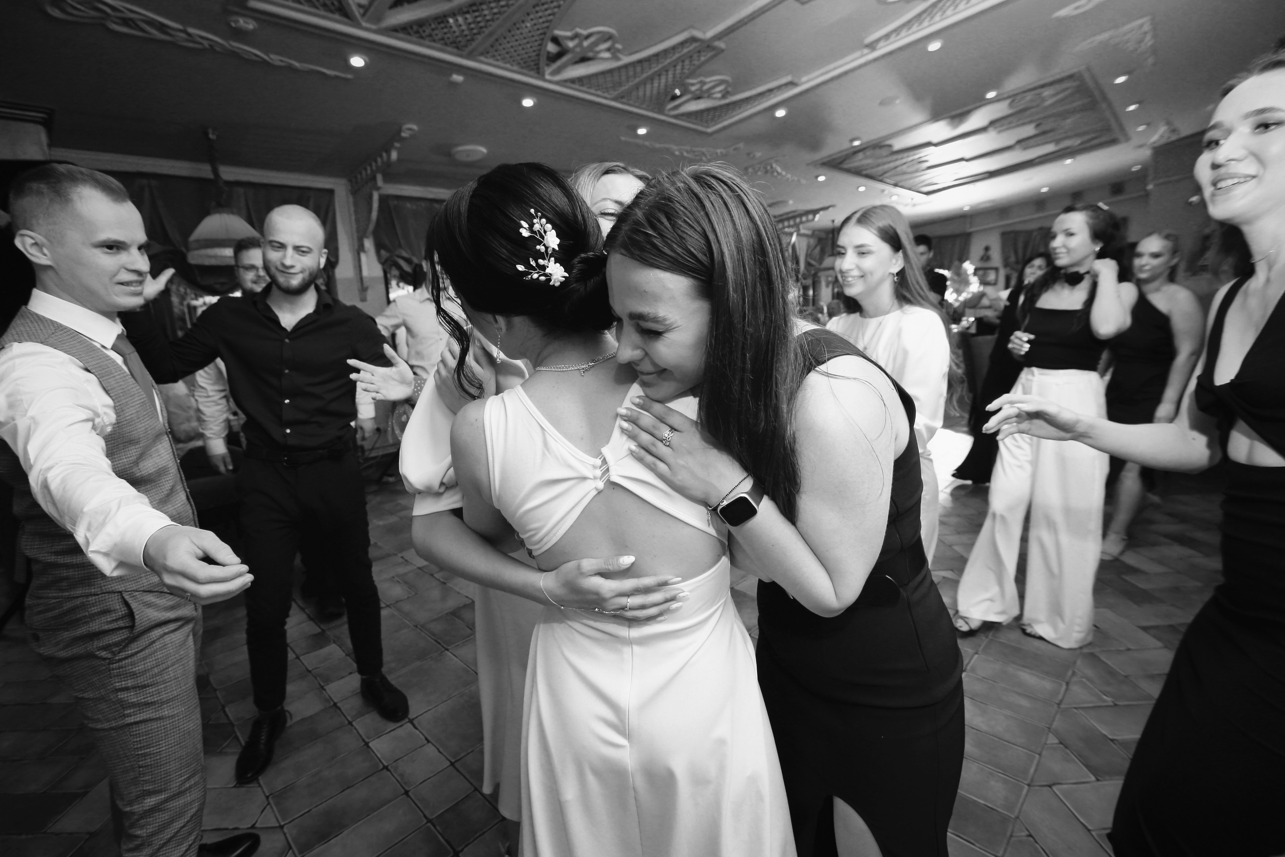 Съемка пары в отеле, на природе, в городе. Свадебный и репортажный фотограф в Ярославле и Санкт-Петербурге Роман Микрюков