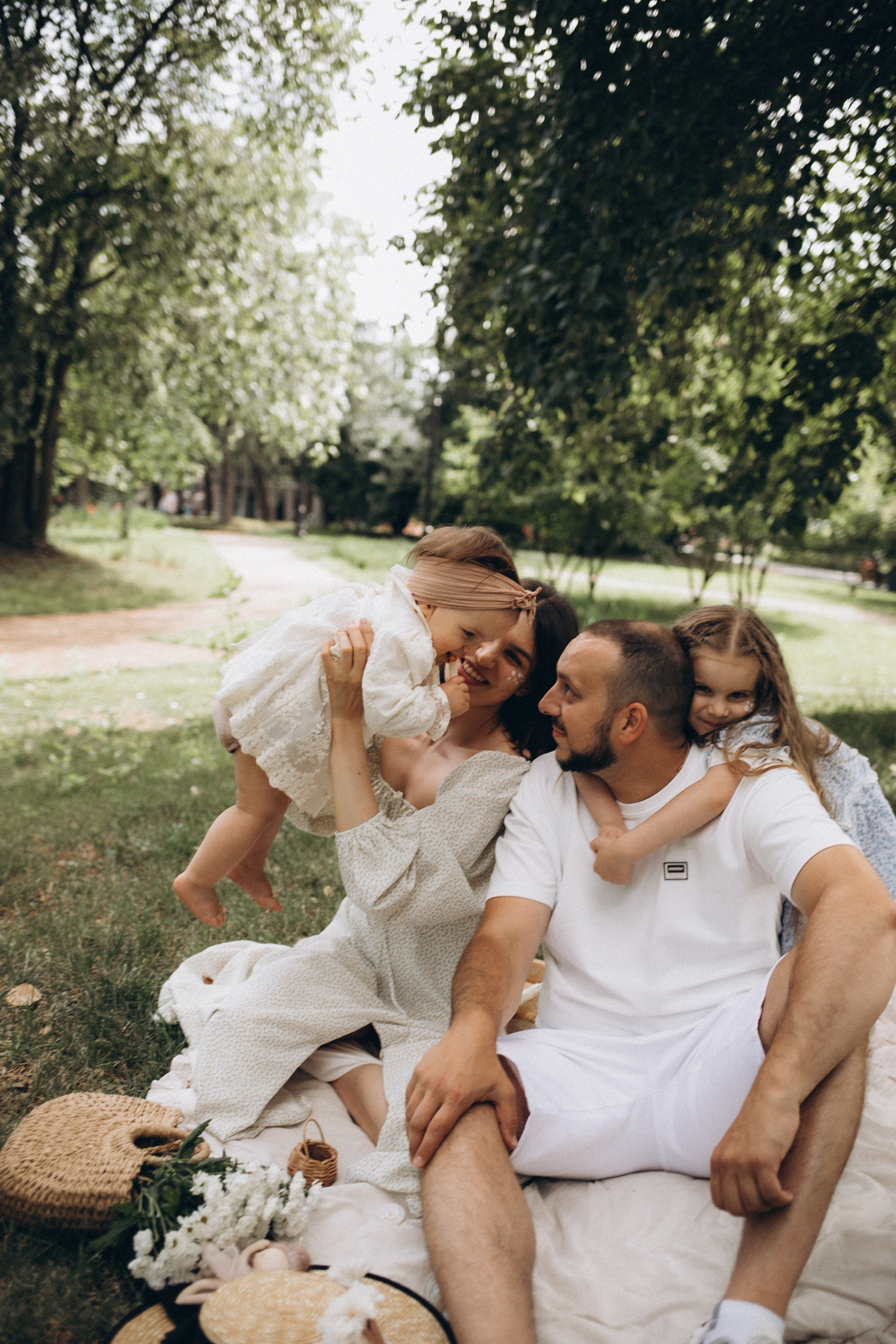 Летний семейный пикник на природе. Семейный и свадебный фотограф Анна Кожокарь
