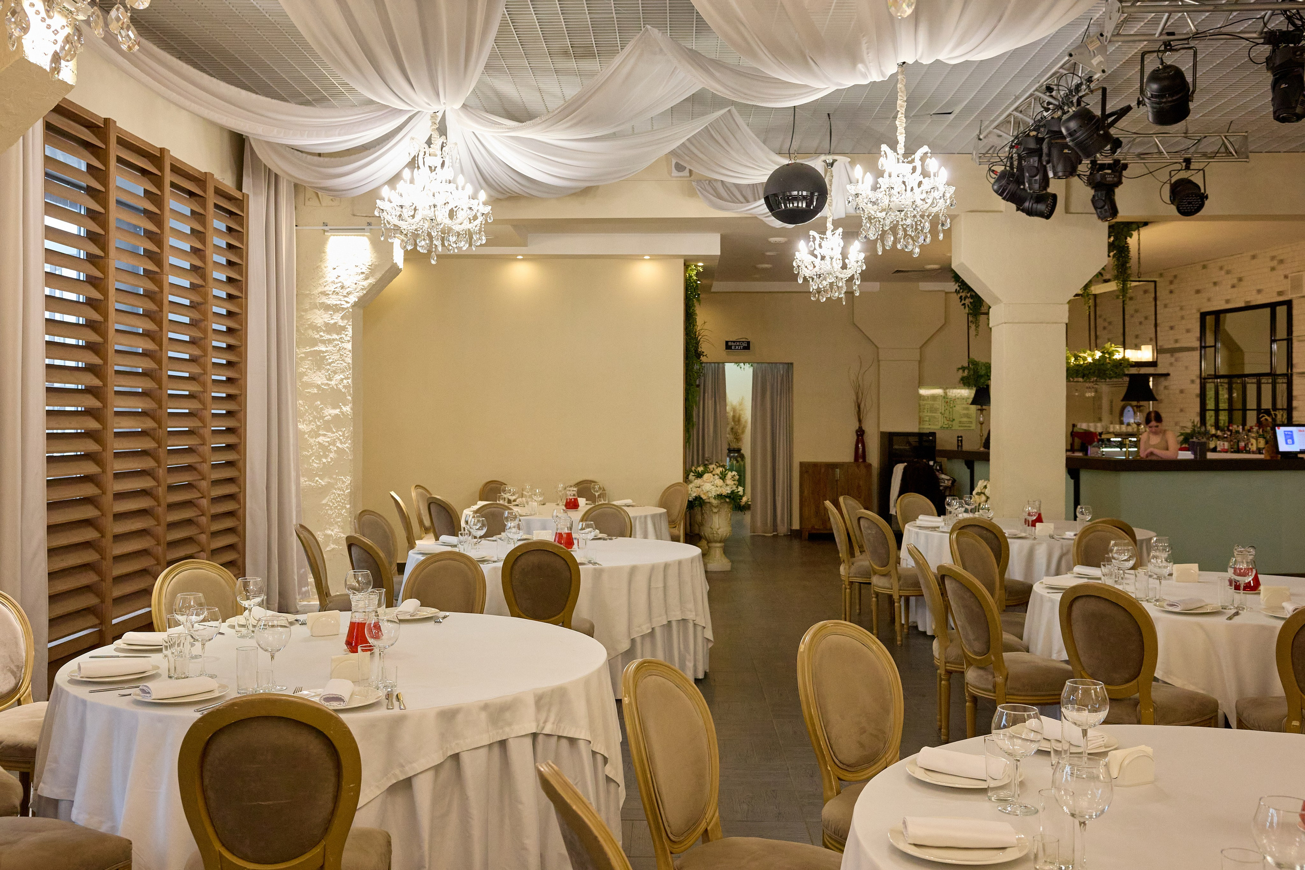 Кафе «Кин-Дза-Дза». Предметный и репортажный фотограф Алексей Кротов