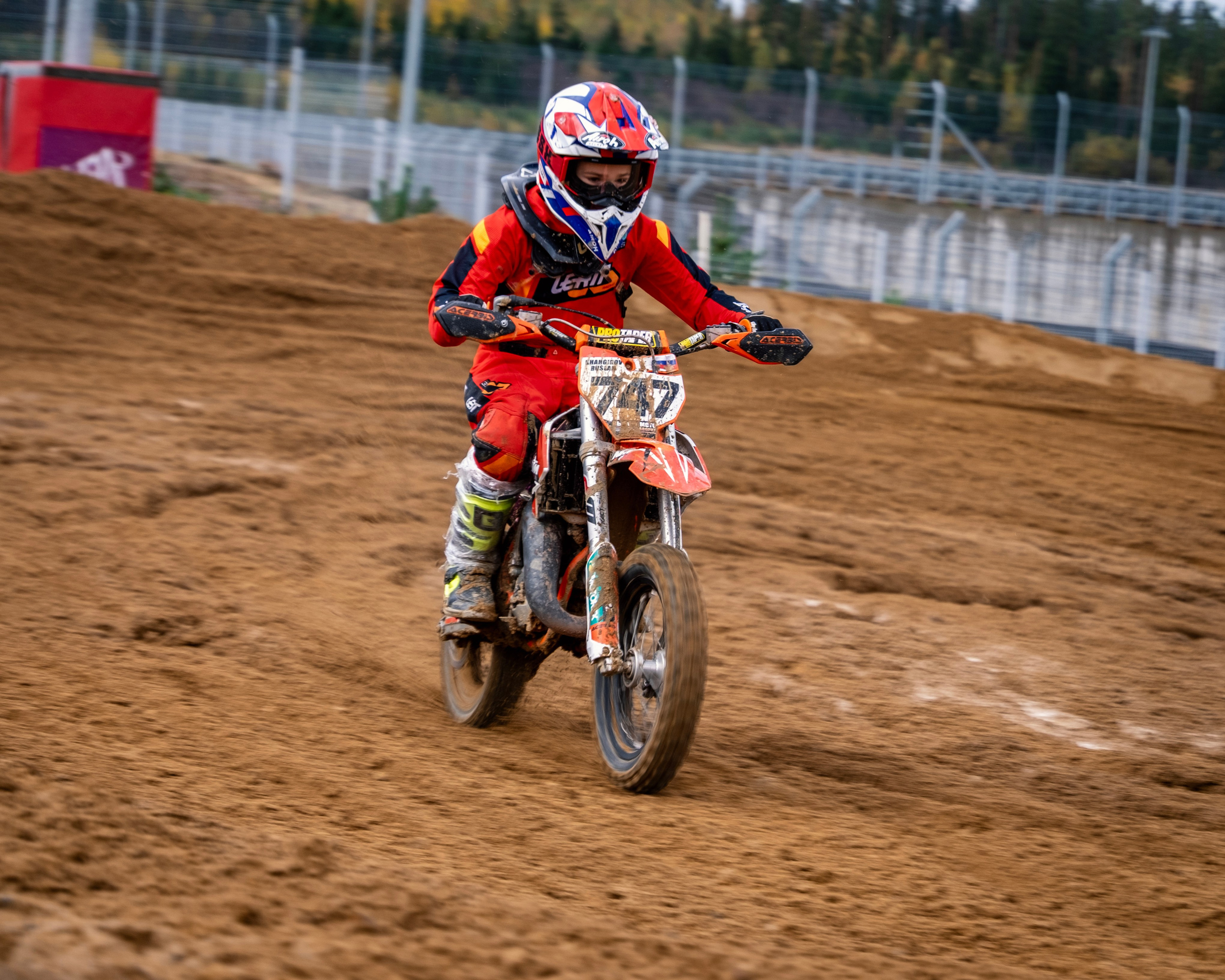 Мотокросс (Игора Драйв). Автомобильные фотографии и рисунки в Санкт-Петербурги Пашков Дмитрий