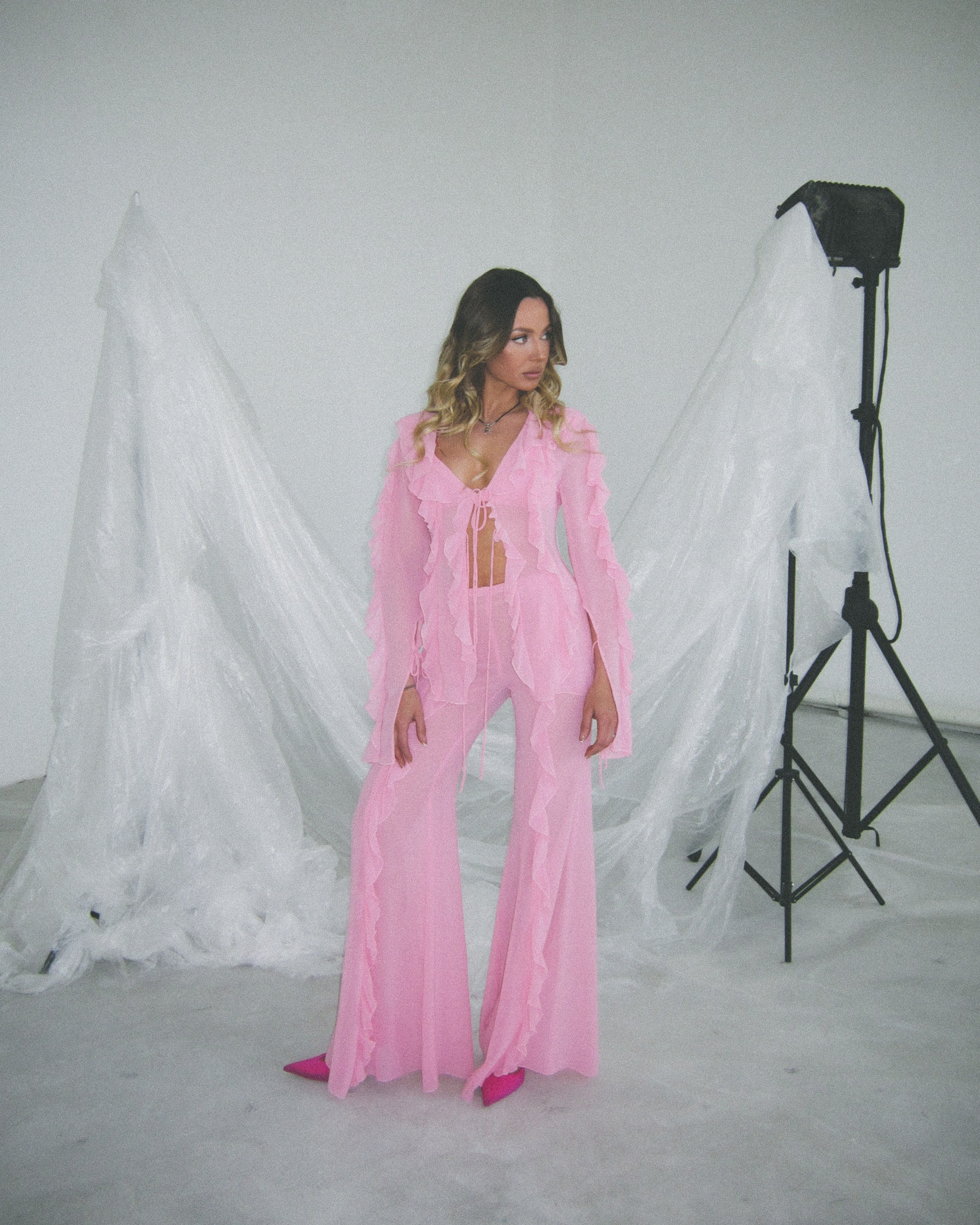 Monreve. Фотограф в Москве и Сургуте Алла Лесовая. Снимаю каталог для брендов и индивидуальные портреты для людей