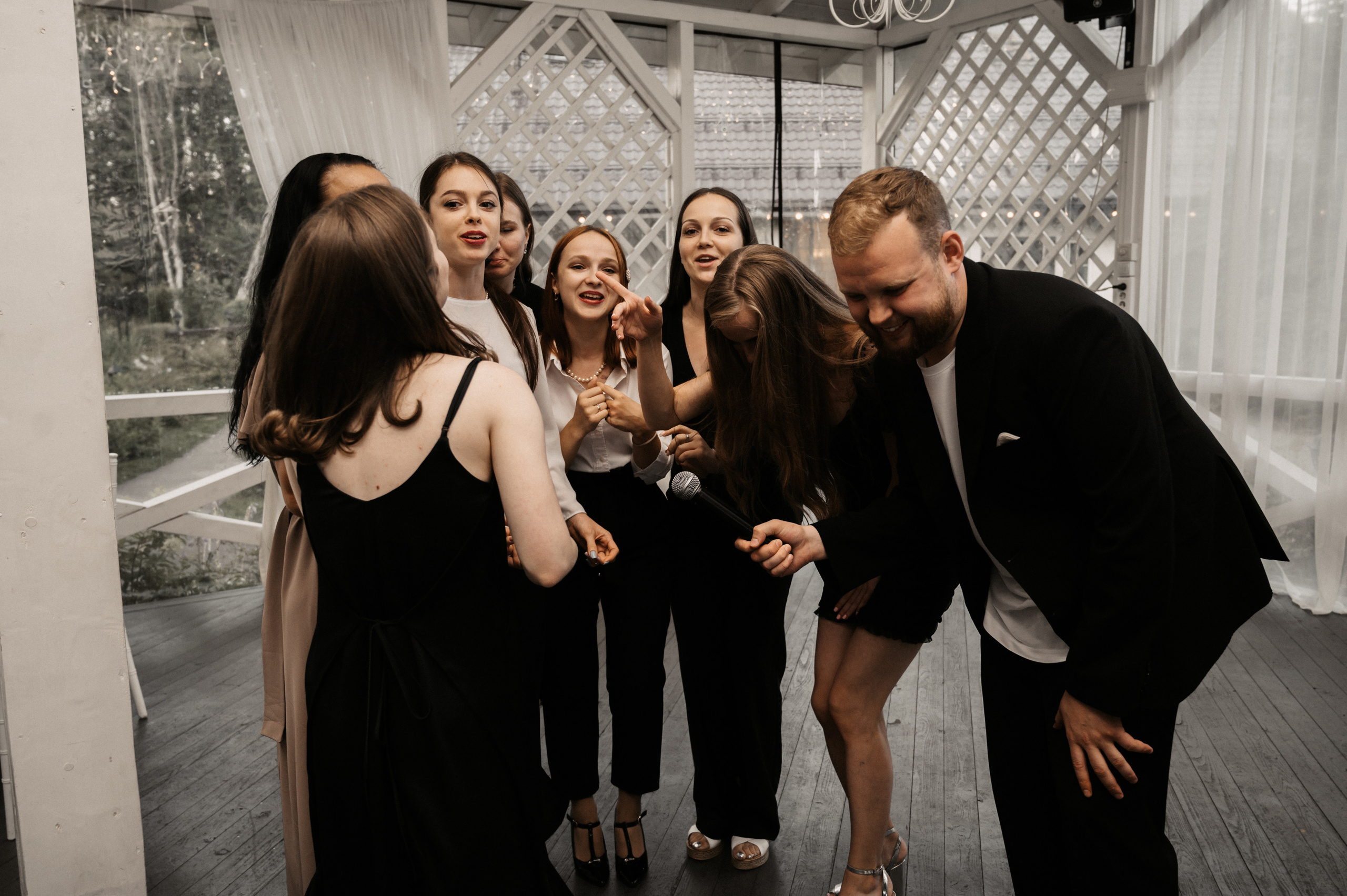 Счастье у озера. Свадебный фотограф Александр Давыдов