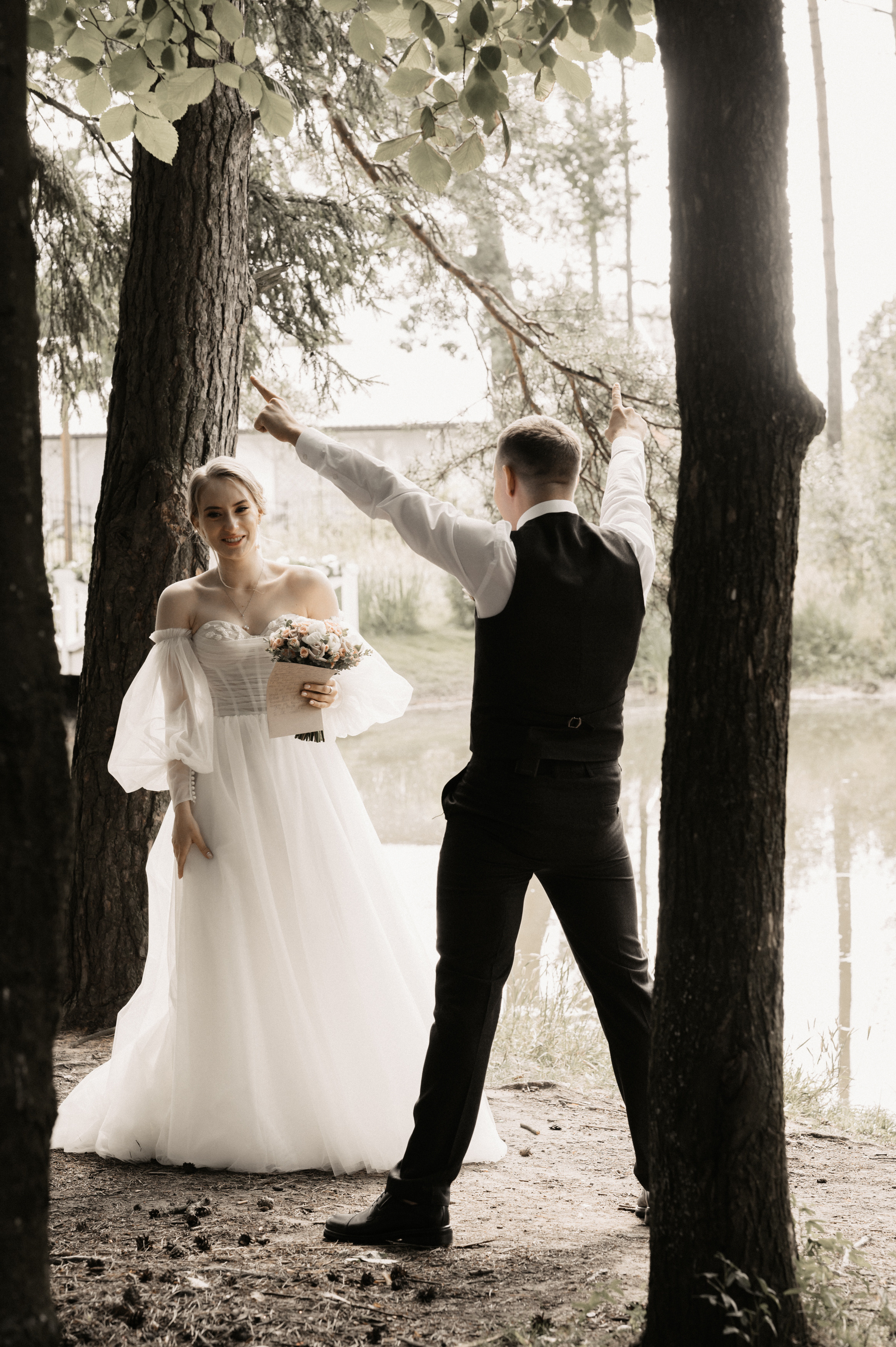 Счастье у озера. Свадебный фотограф Александр Давыдов