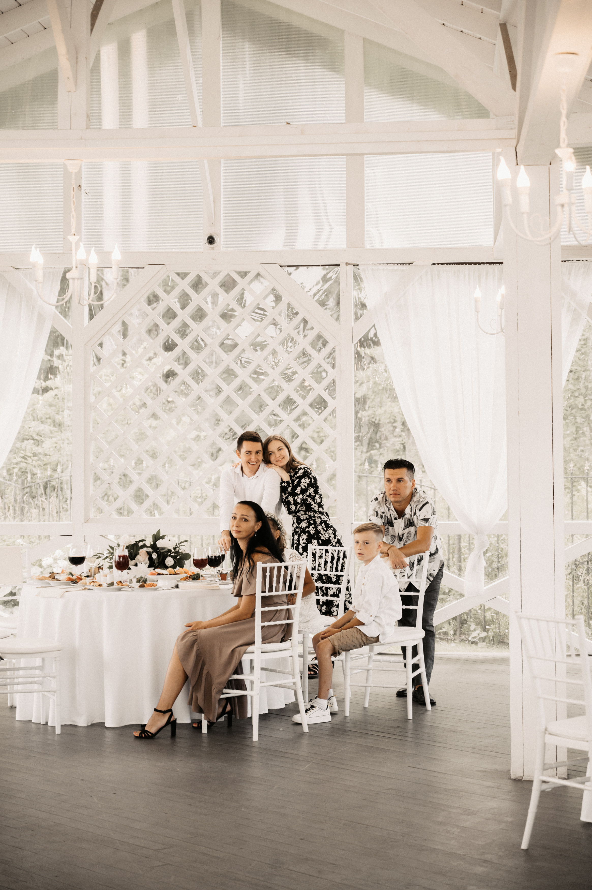 Счастье у озера. Свадебный фотограф Александр Давыдов