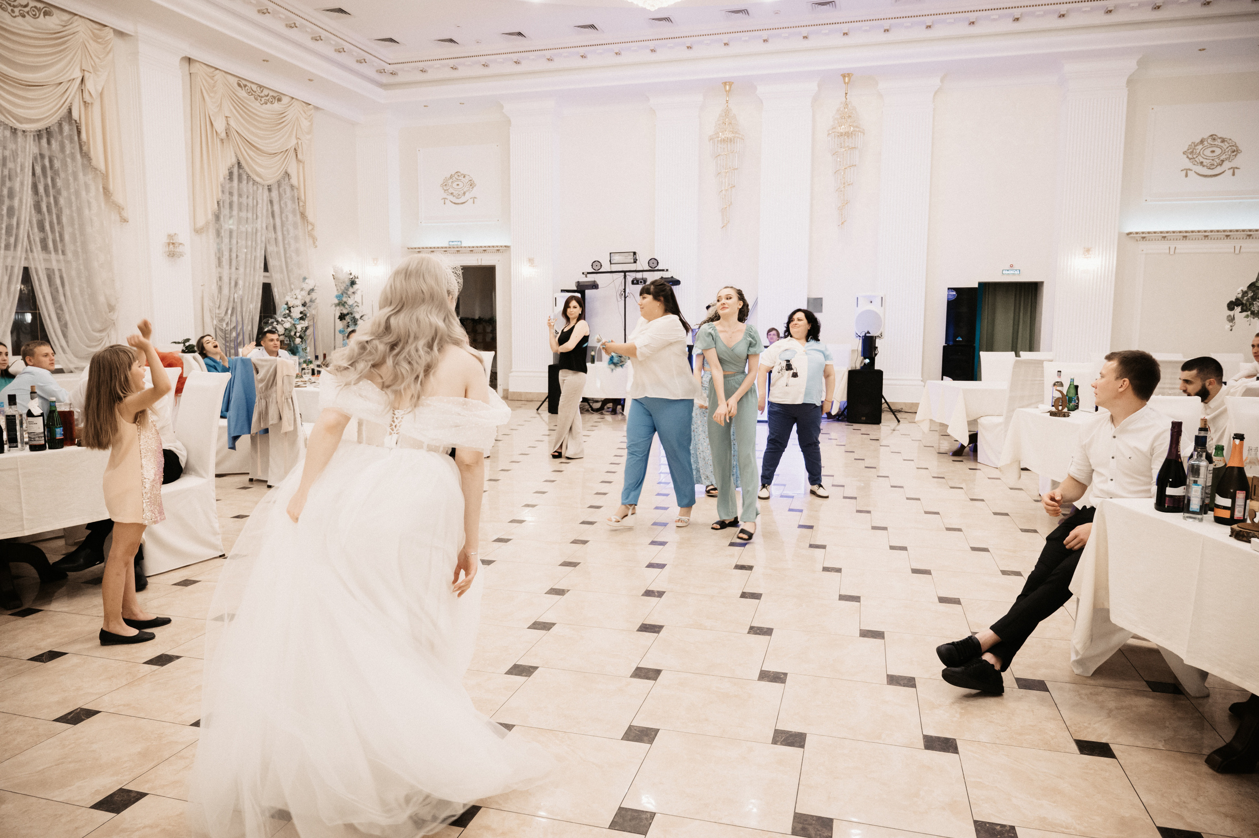 Жить в кайф. Свадебный фотограф Александр Давыдов