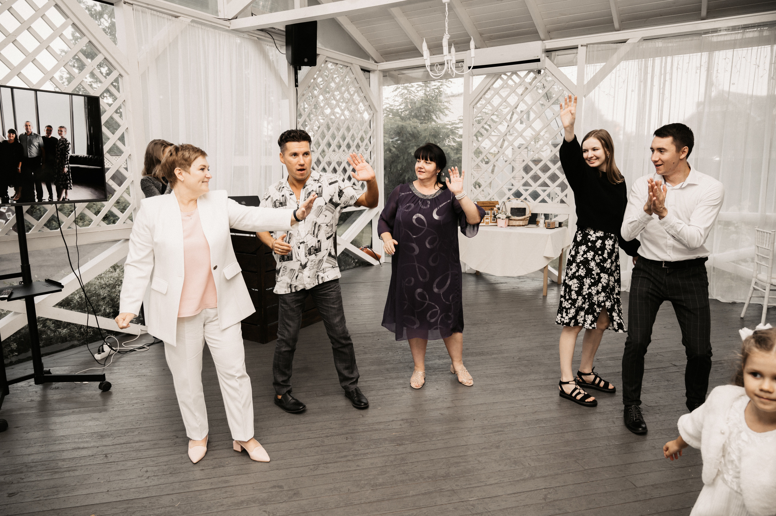 Счастье у озера. Свадебный фотограф Александр Давыдов