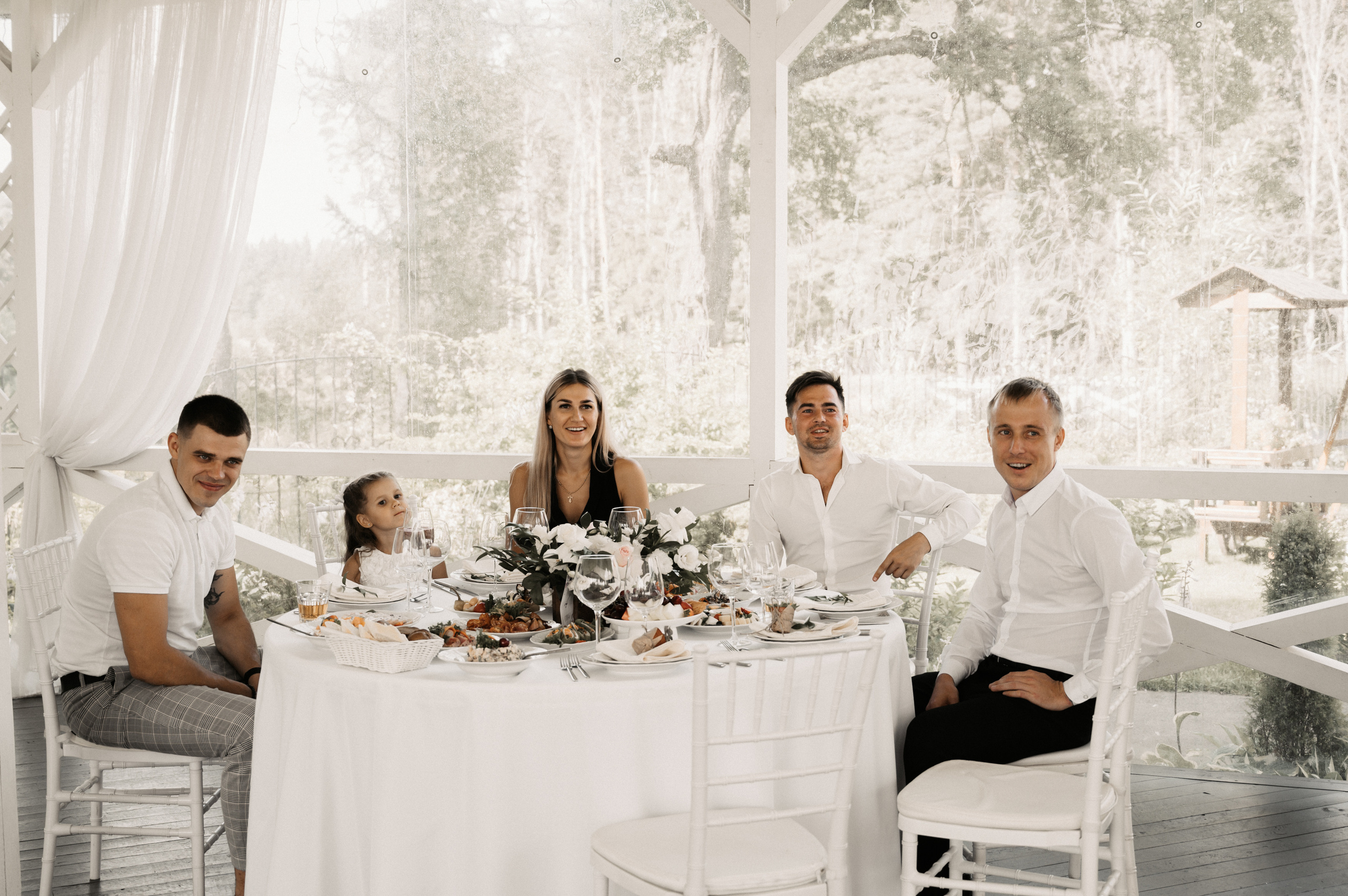 Счастье у озера. Свадебный фотограф Александр Давыдов