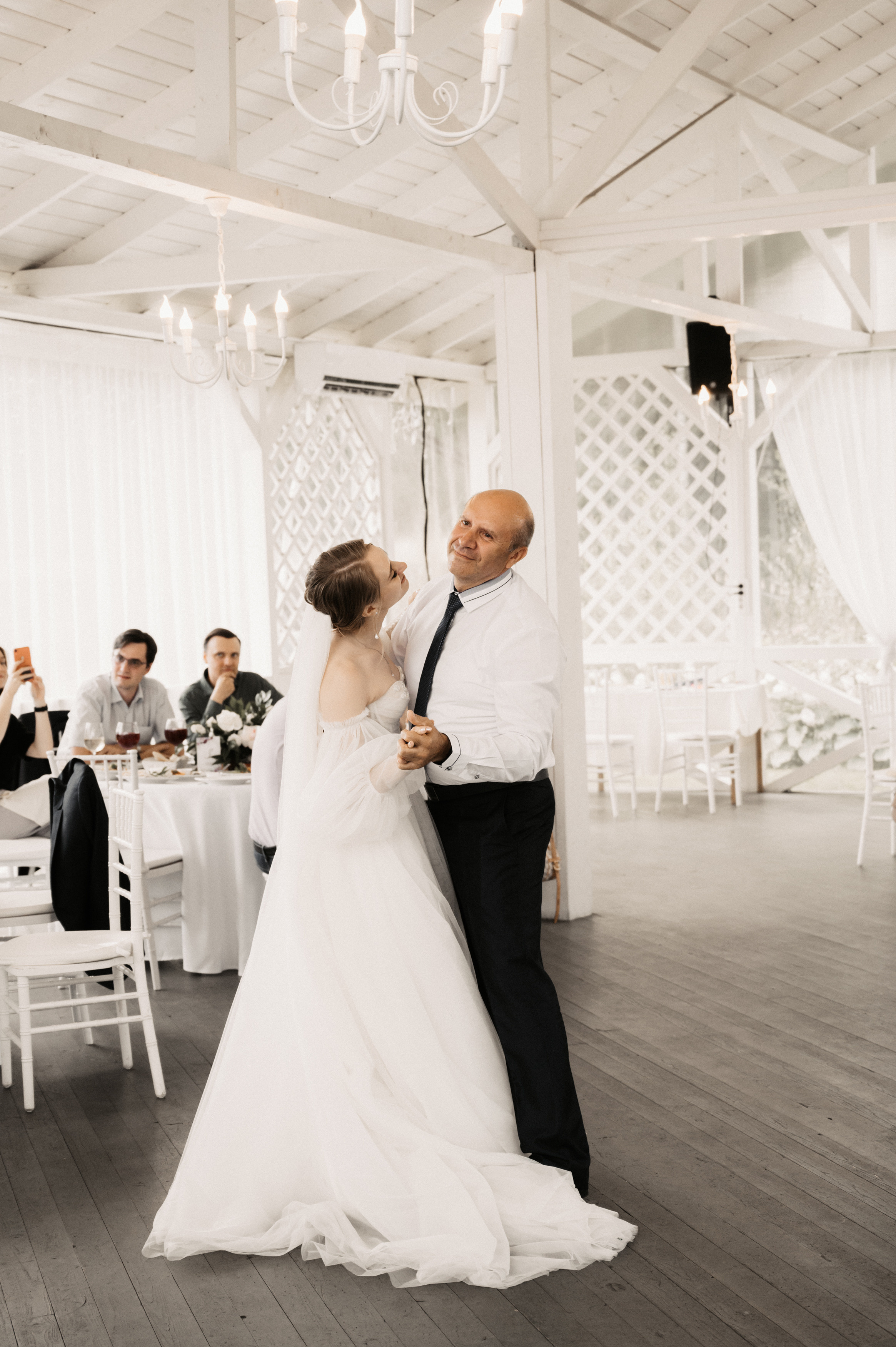 Счастье у озера. Свадебный фотограф Александр Давыдов