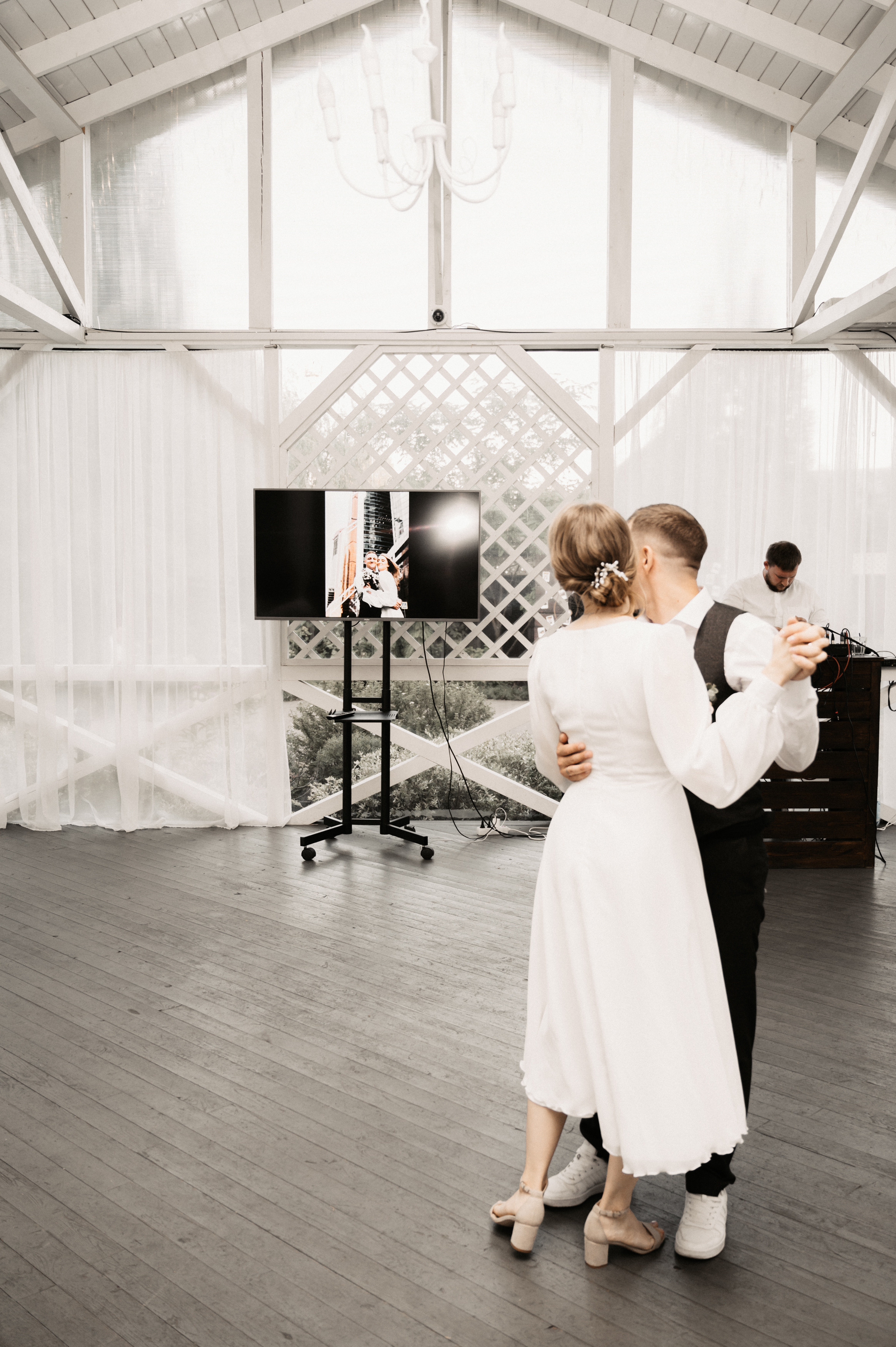 Счастье у озера. Свадебный фотограф Александр Давыдов