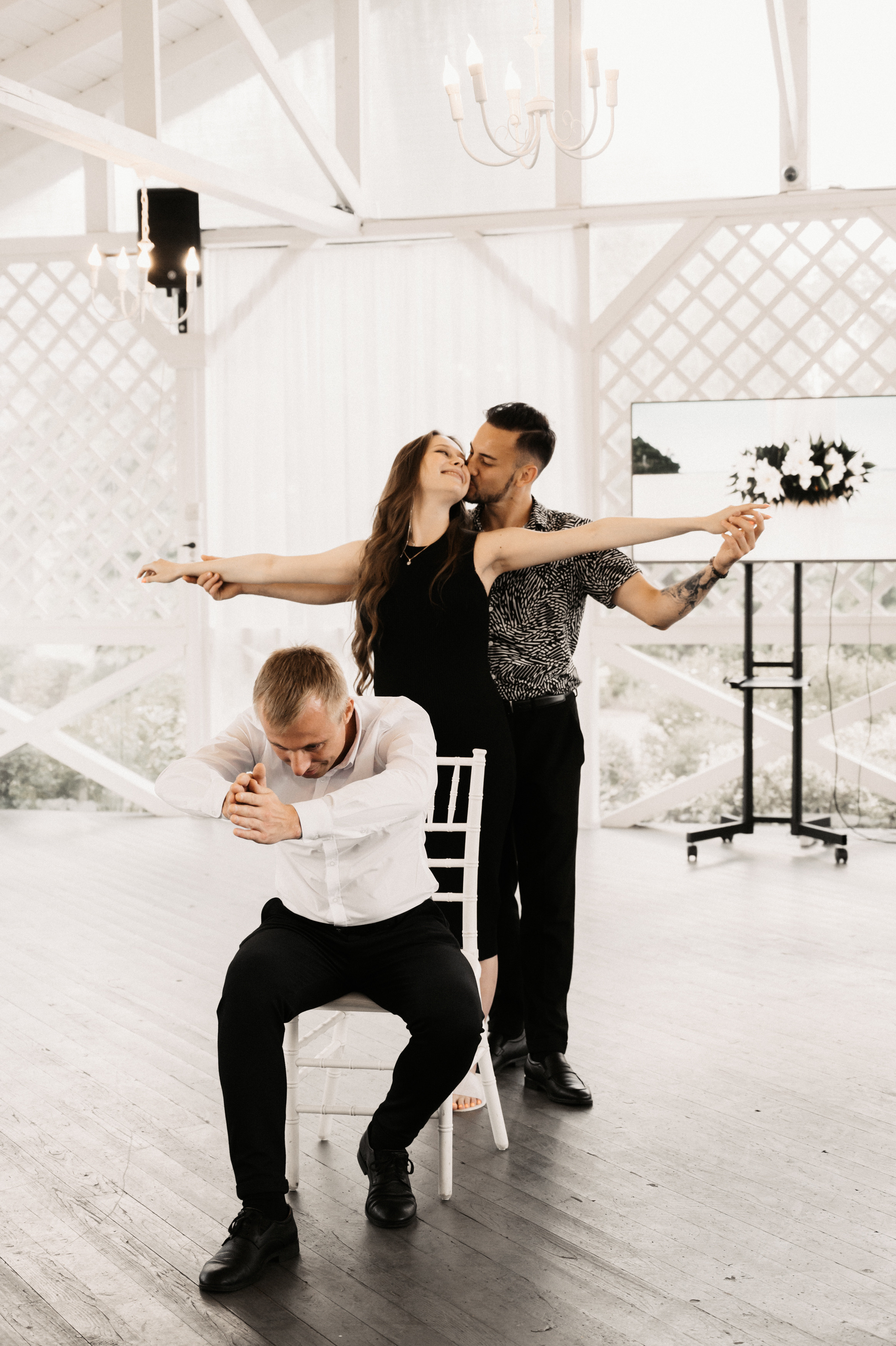 Счастье у озера. Свадебный фотограф Александр Давыдов