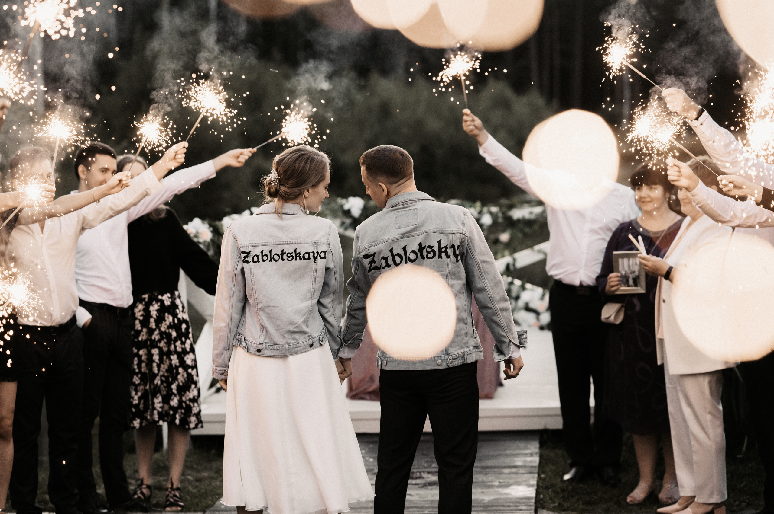 Счастье у озера. Свадебный фотограф Александр Давыдов