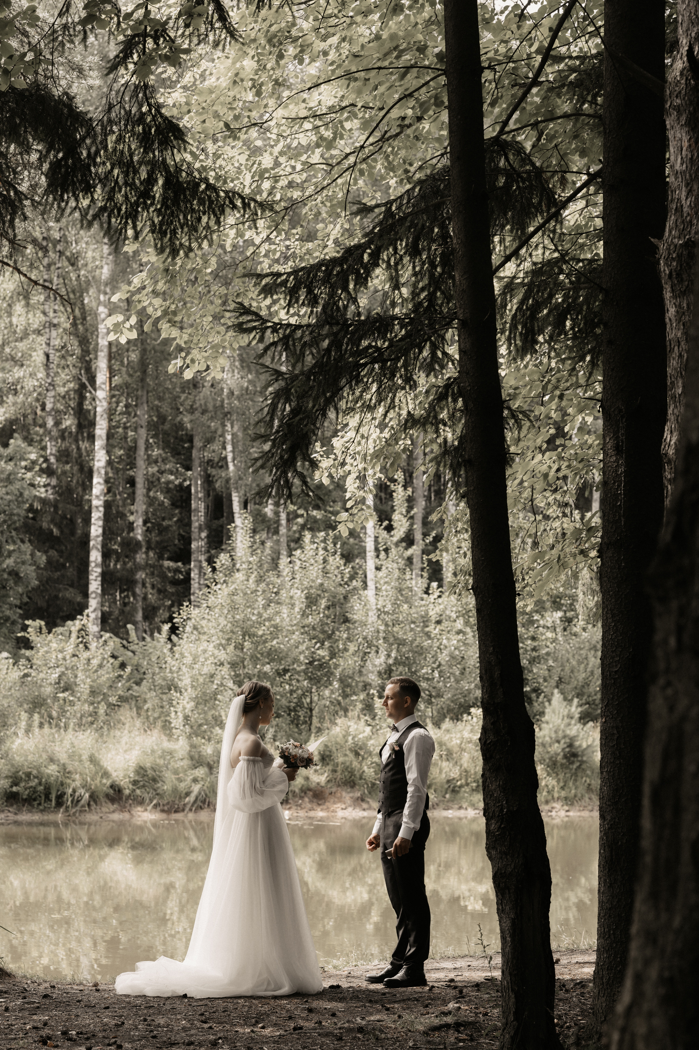 Счастье у озера. Свадебный фотограф Александр Давыдов