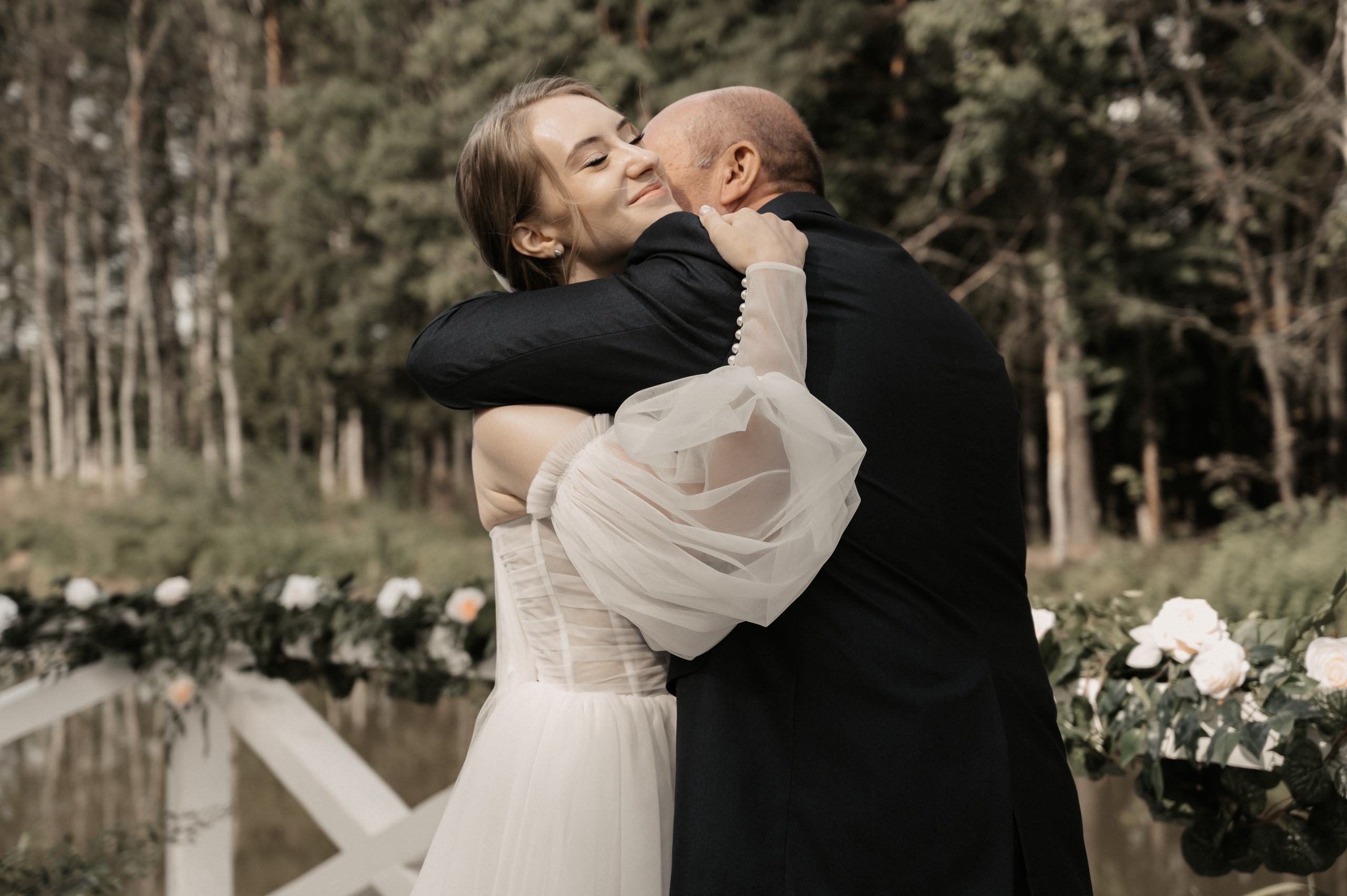 Счастье у озера. Свадебный фотограф Александр Давыдов