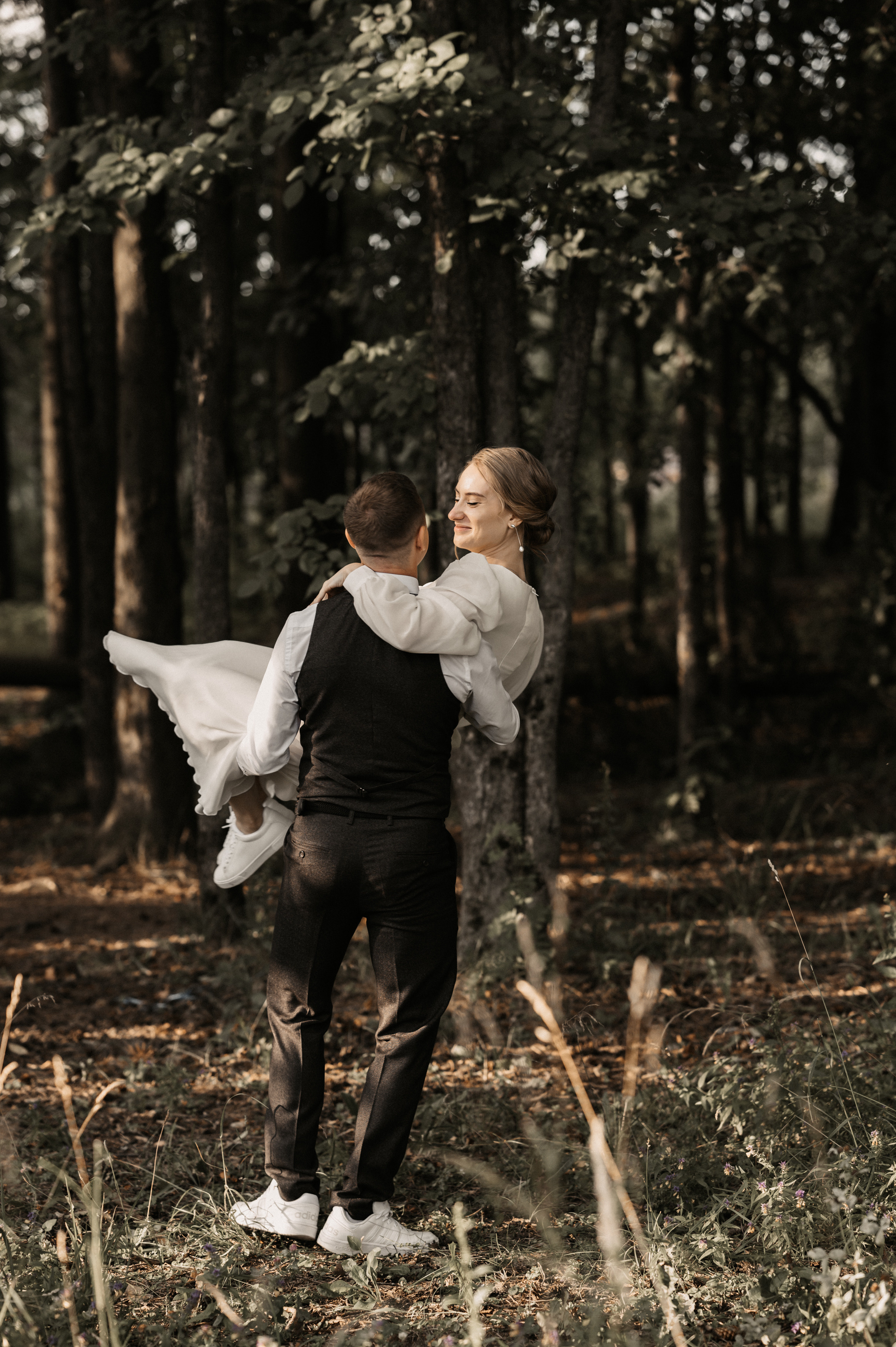 Счастье у озера. Свадебный фотограф Александр Давыдов