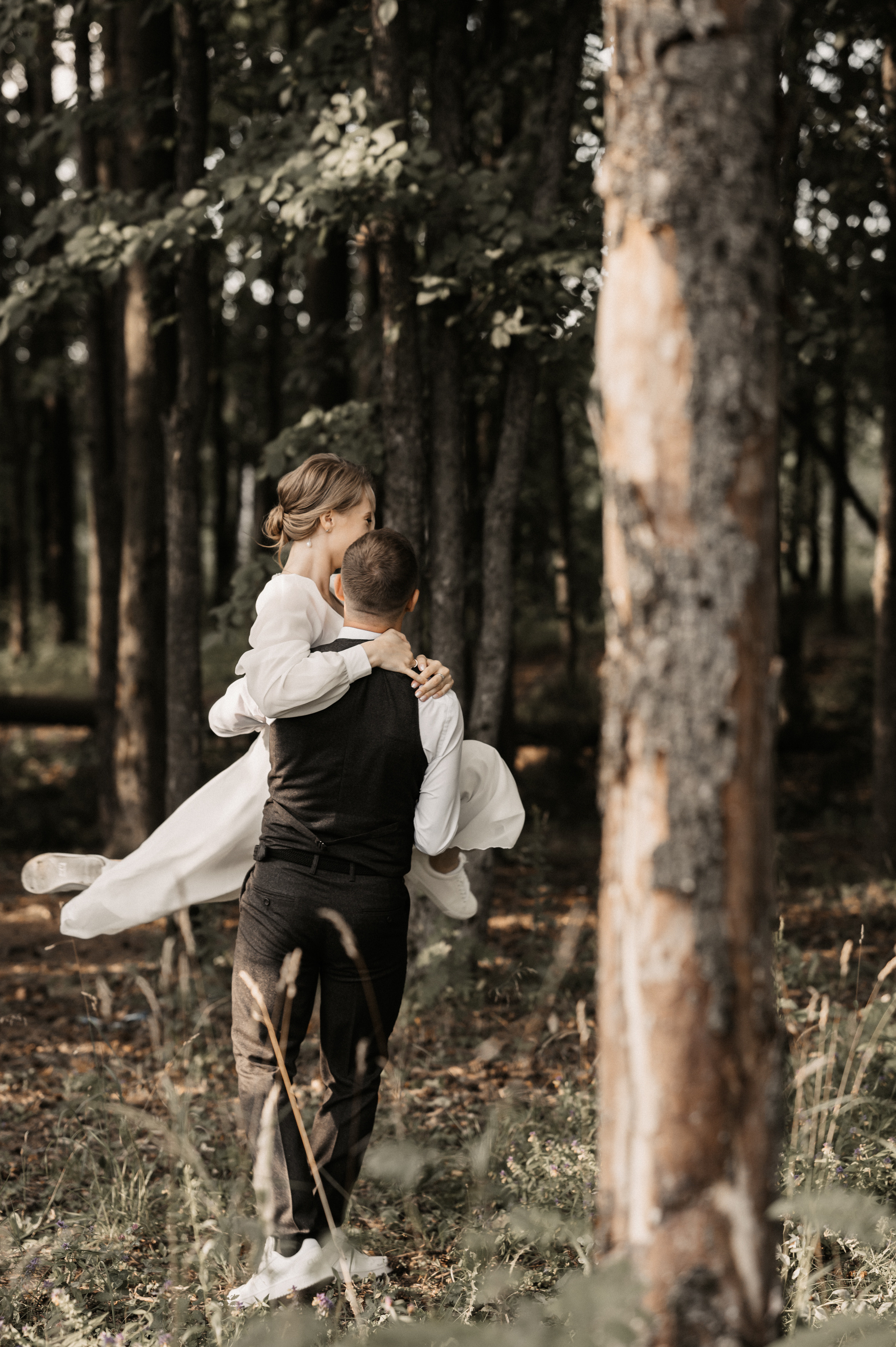 Счастье у озера. Свадебный фотограф Александр Давыдов